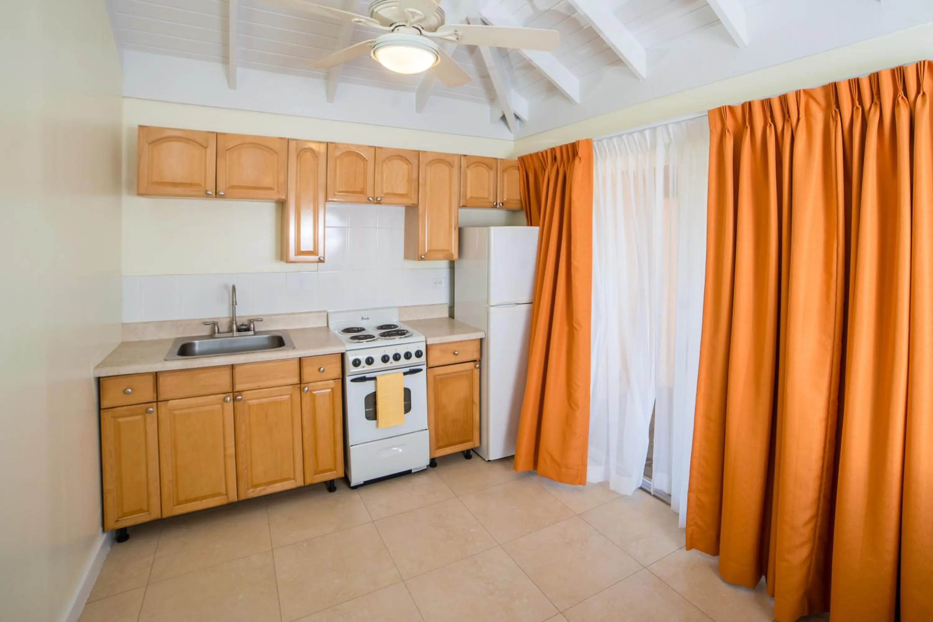 Kitchen or kitchenette in Sugar Bay Club