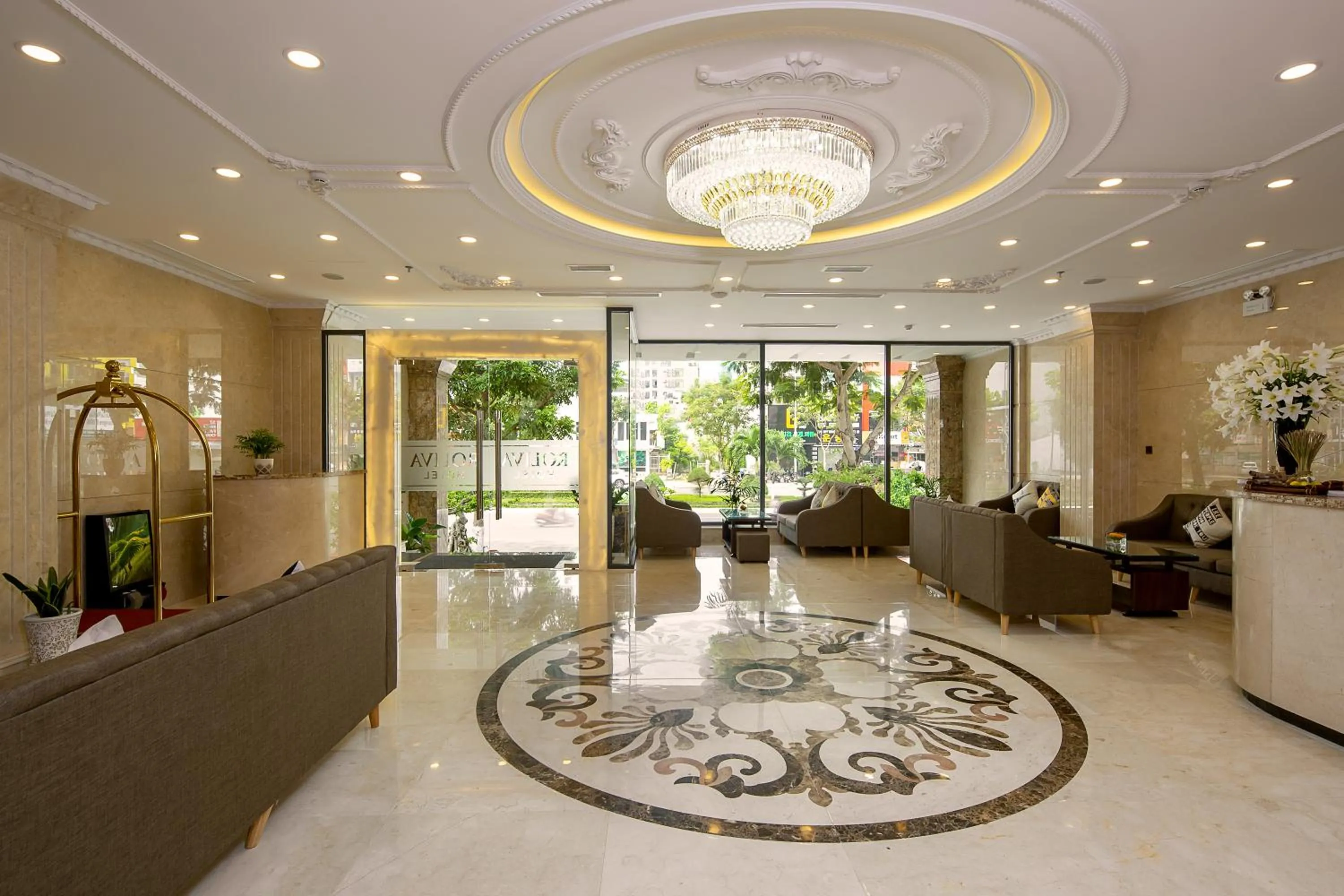 Lobby or reception in Roliva Hotel & Apartment Danang