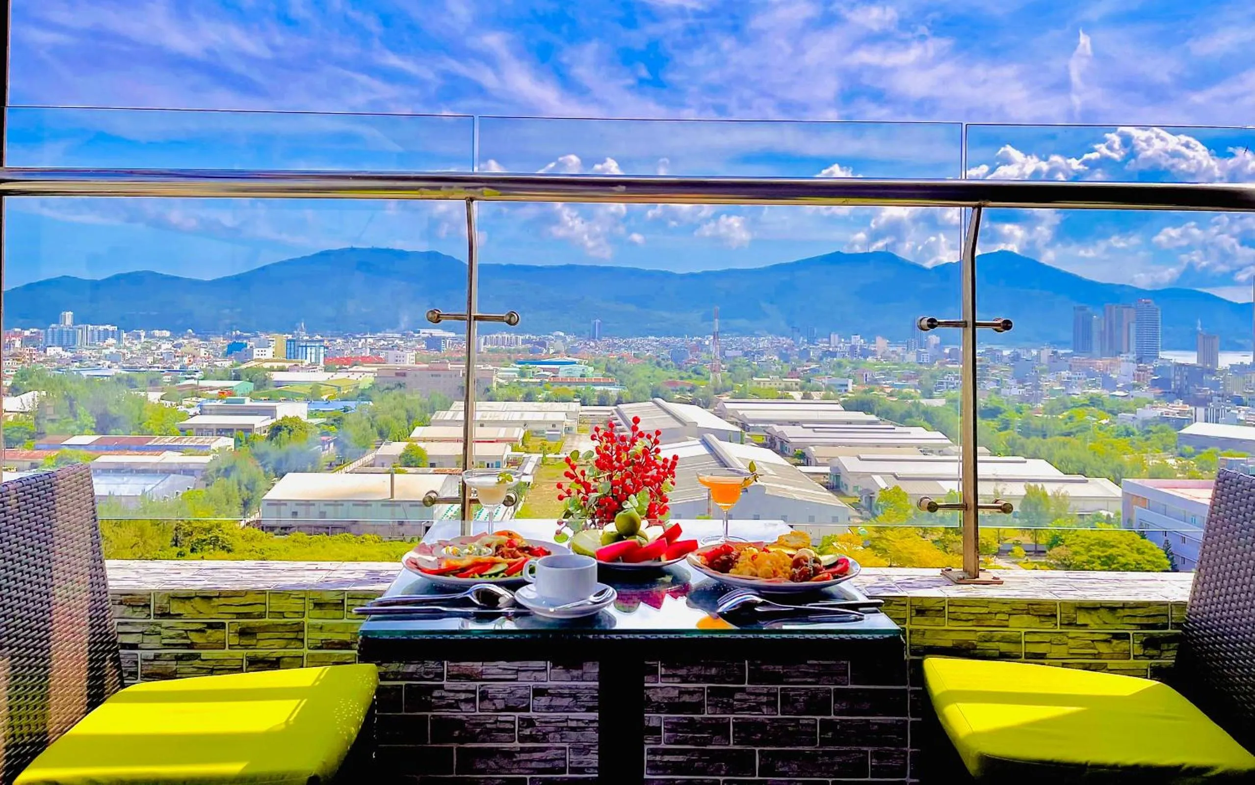 Breakfast in Roliva Hotel & Apartment Danang