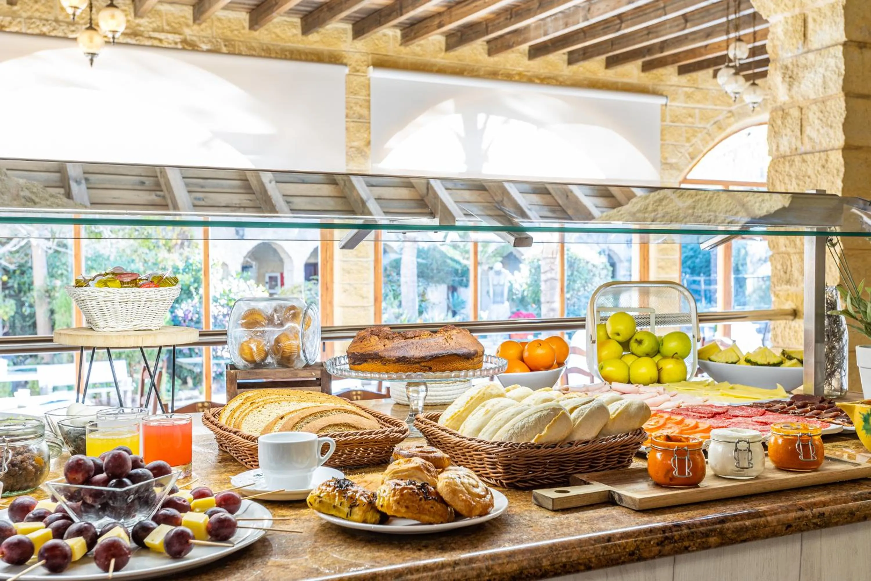 Buffet breakfast in Hotel Plaza Del Castillo