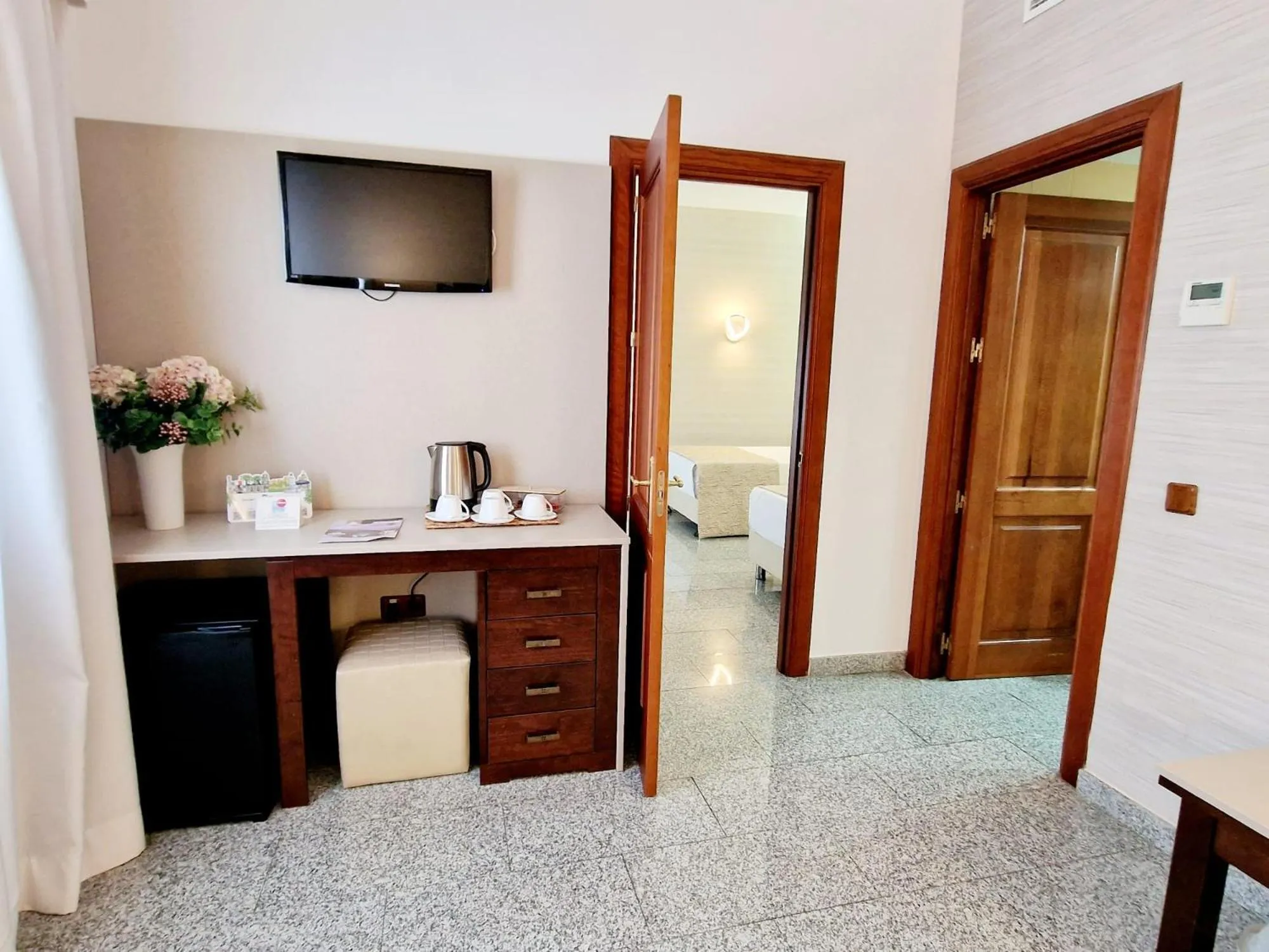 Photo of the whole room in Hotel Plaza Del Castillo