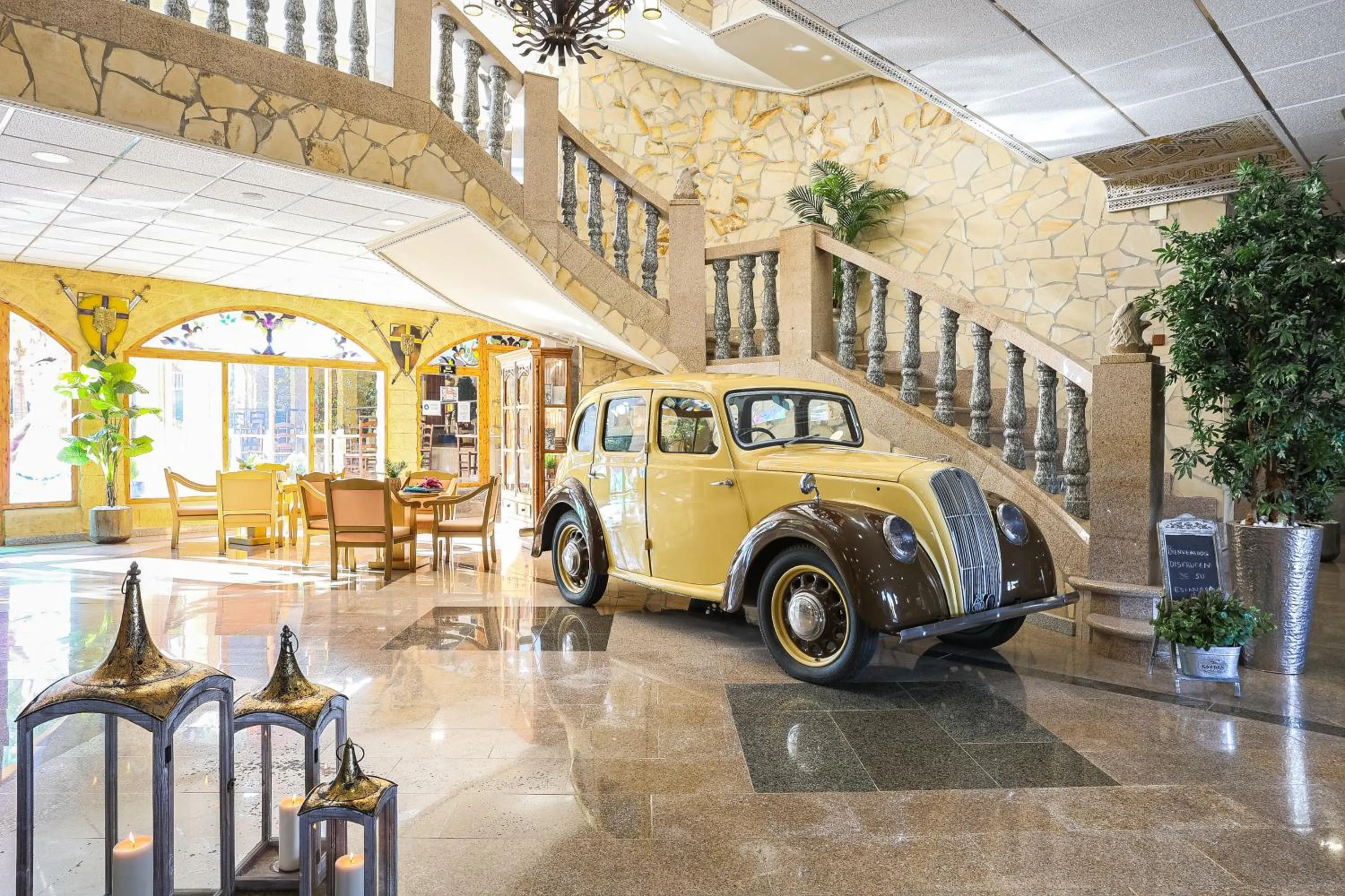 Lobby or reception in Hotel Plaza Del Castillo