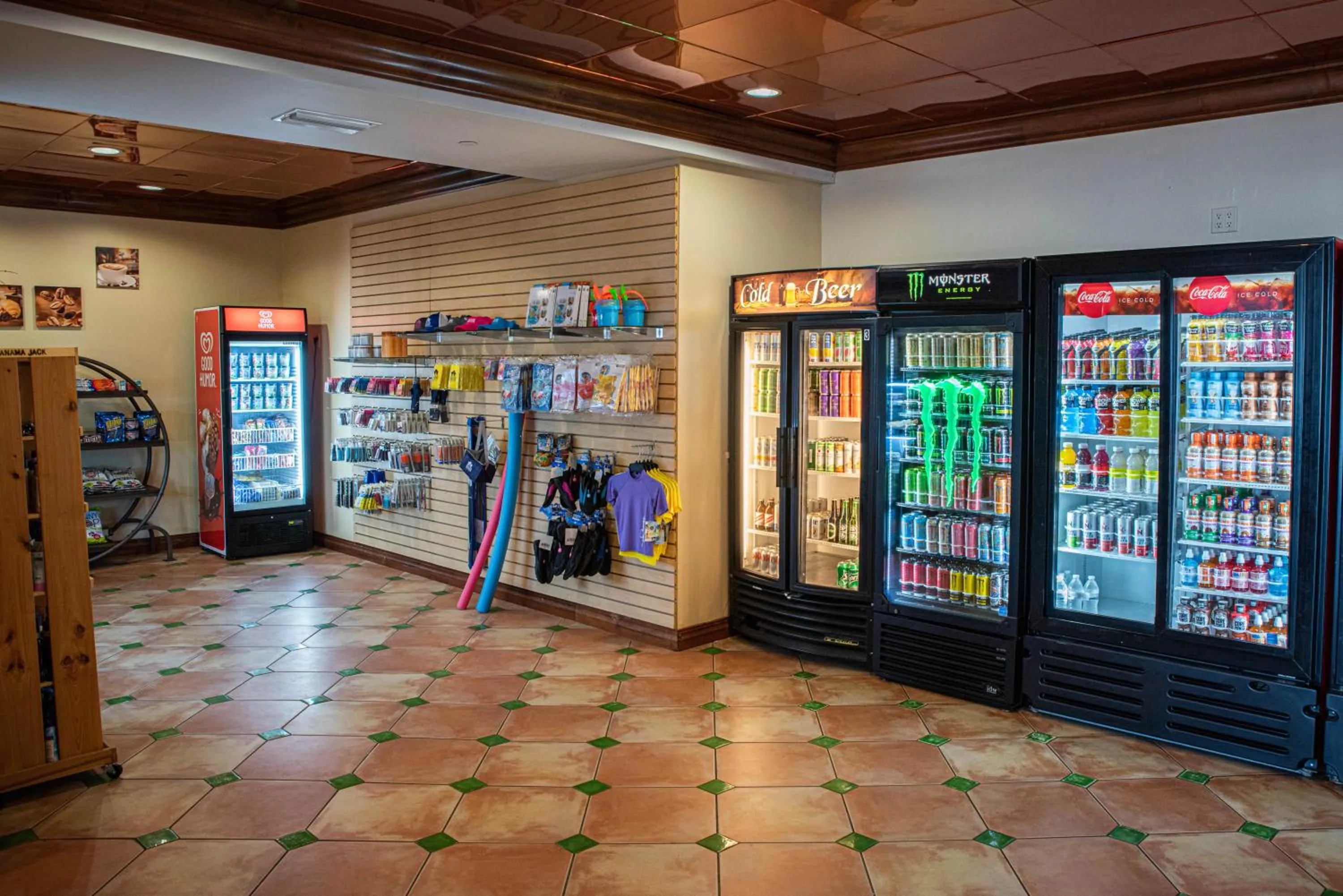 On-site shops, Supermarket/Shops in Plaza Resort & Spa