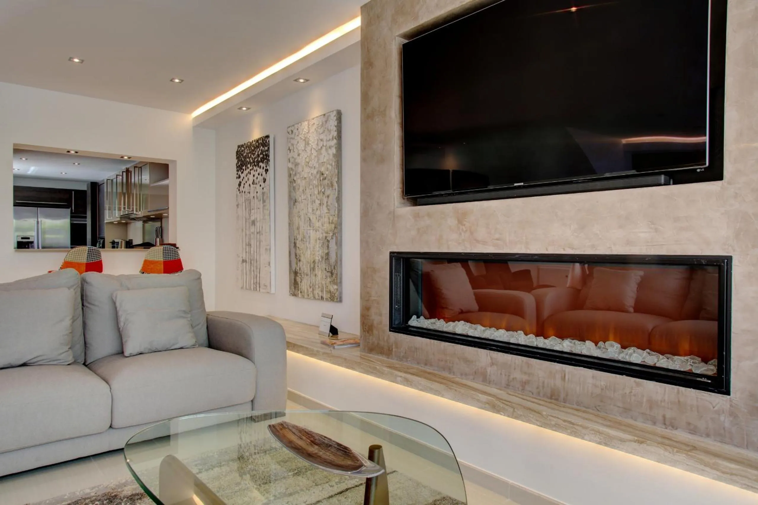 Casa Stefania - Modern Townhouse by Finest Rentals