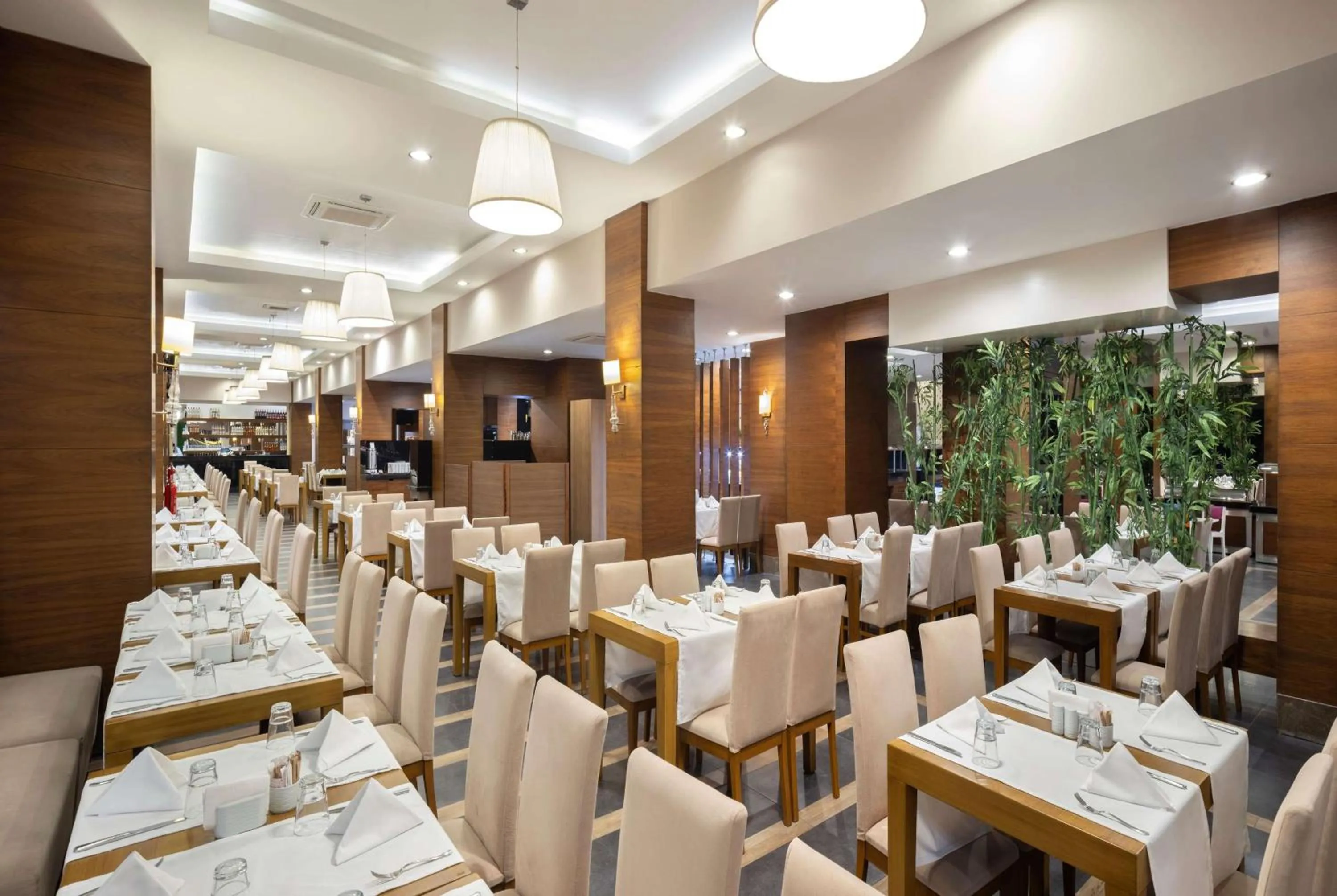 Restaurant/places to eat in Ramada Resort By Wyndham Lara