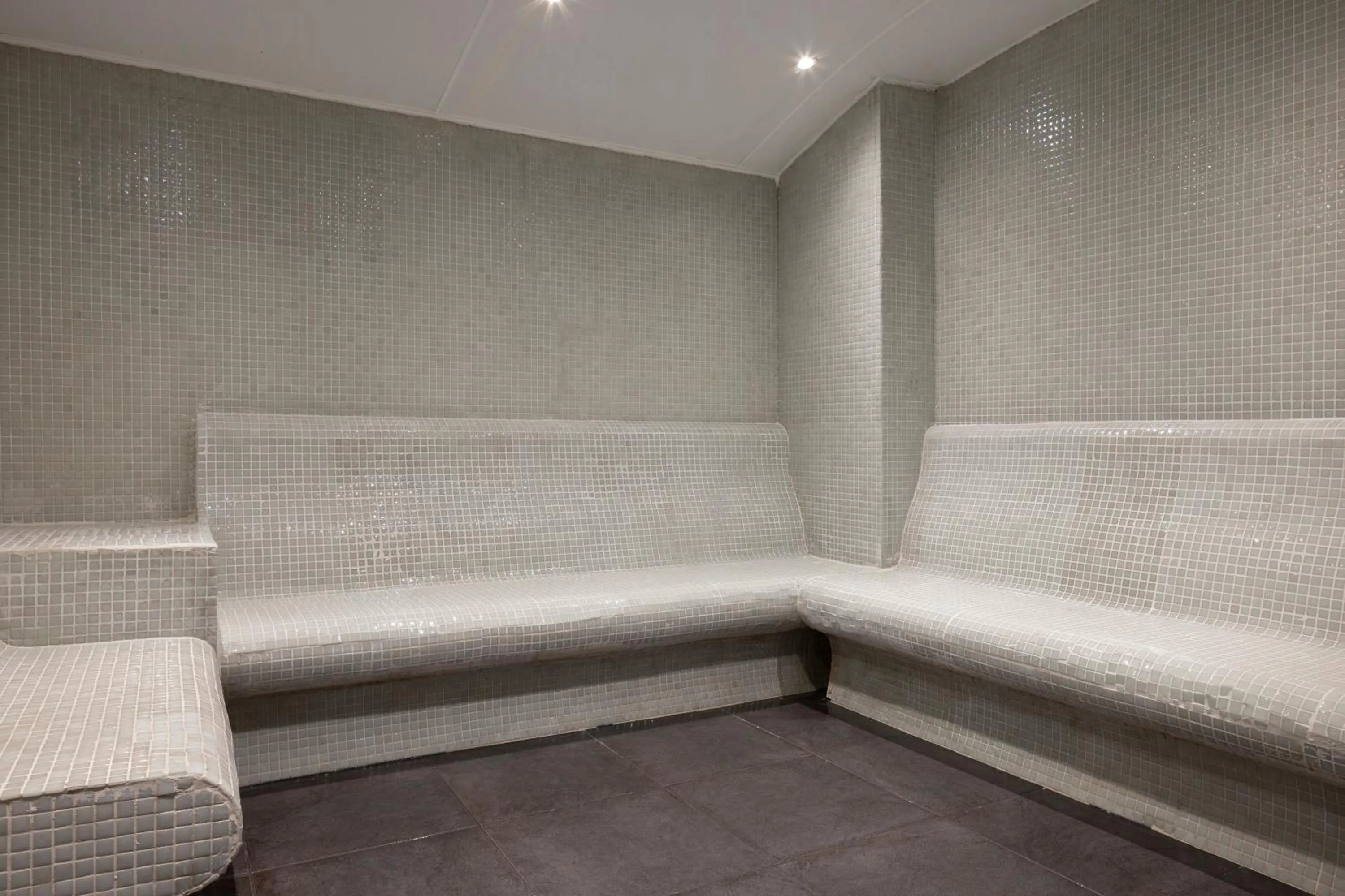 Steam room, Bed in Ramada Resort By Wyndham Lara