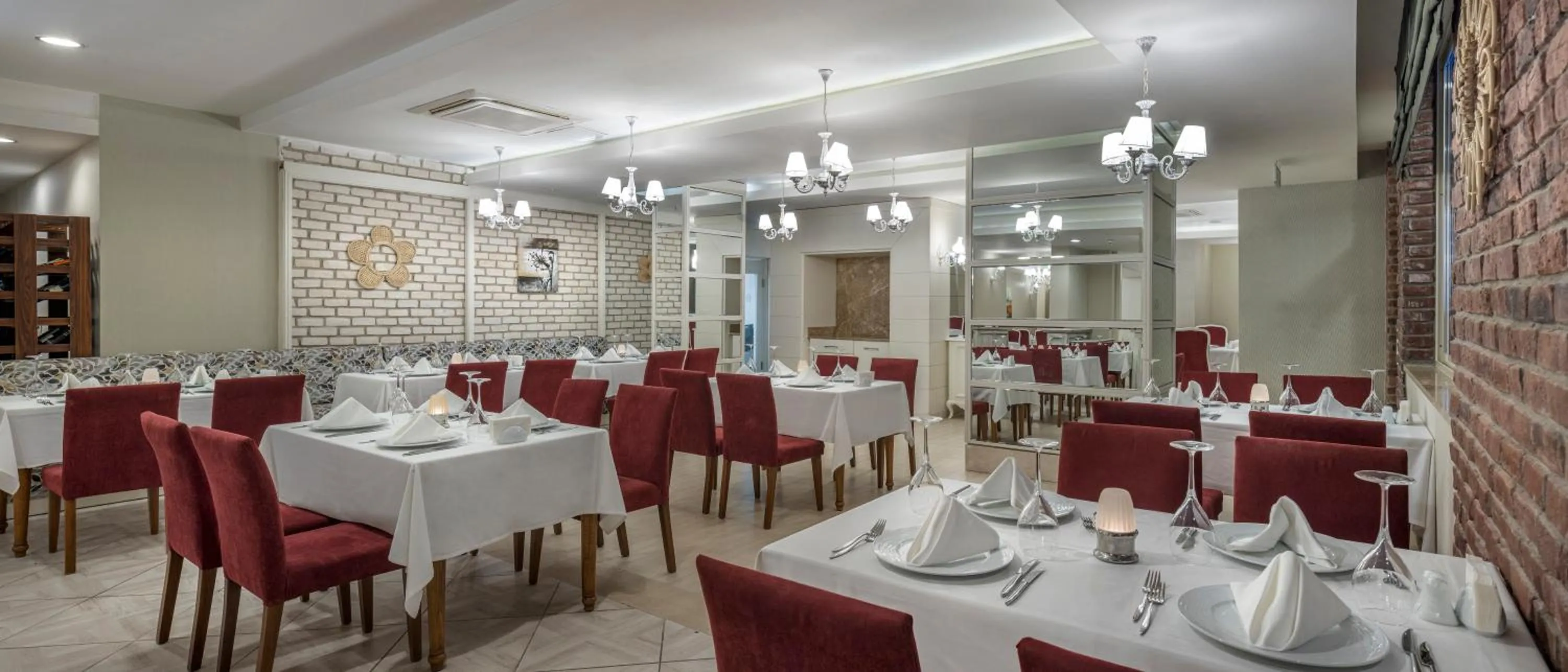 Restaurant/places to eat in Ramada Resort By Wyndham Lara