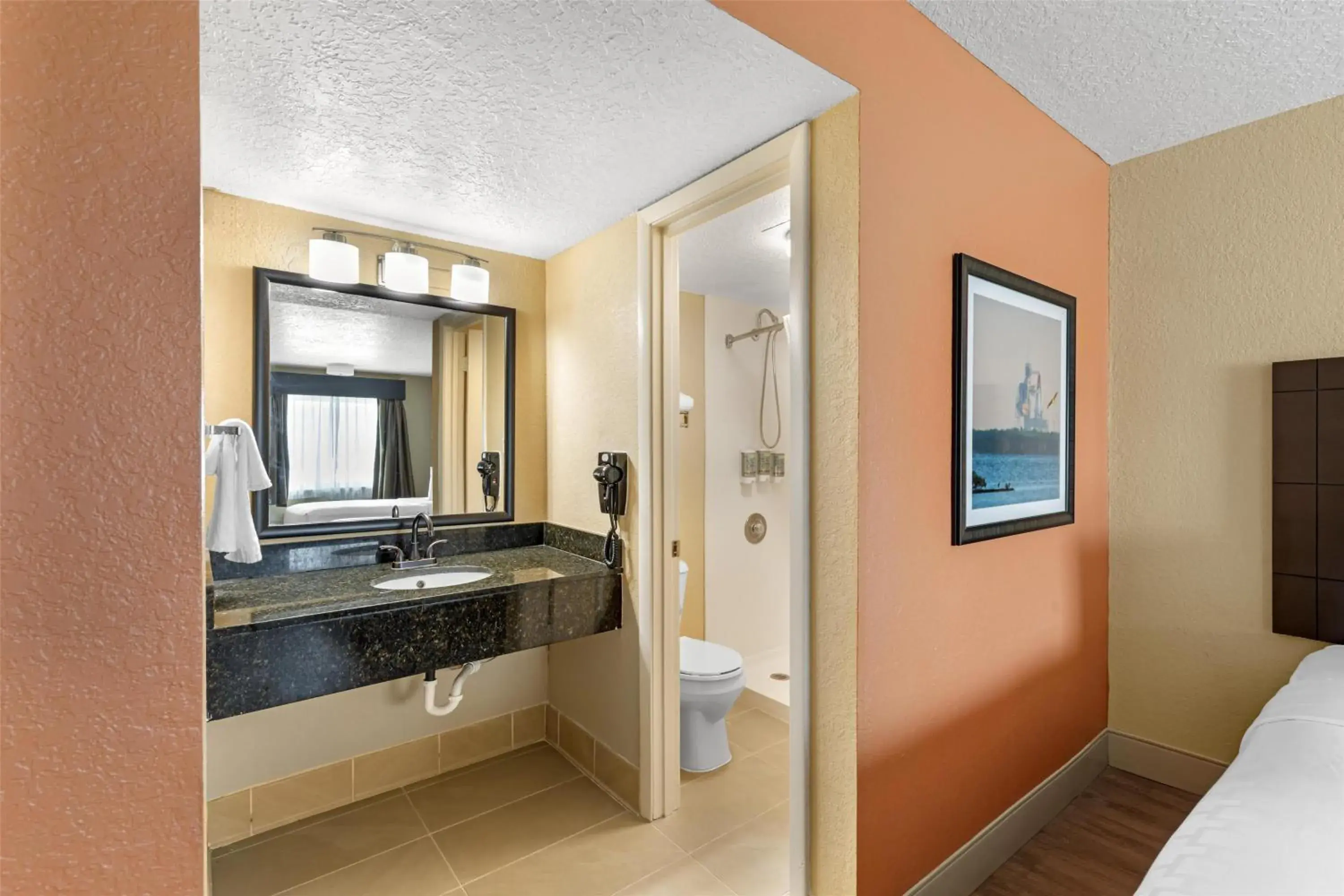 Queen Room - Non-Smoking in Best Western Space Shuttle Inn Queen Room - Non-Smoking in Best Western Space Shuttle Inn