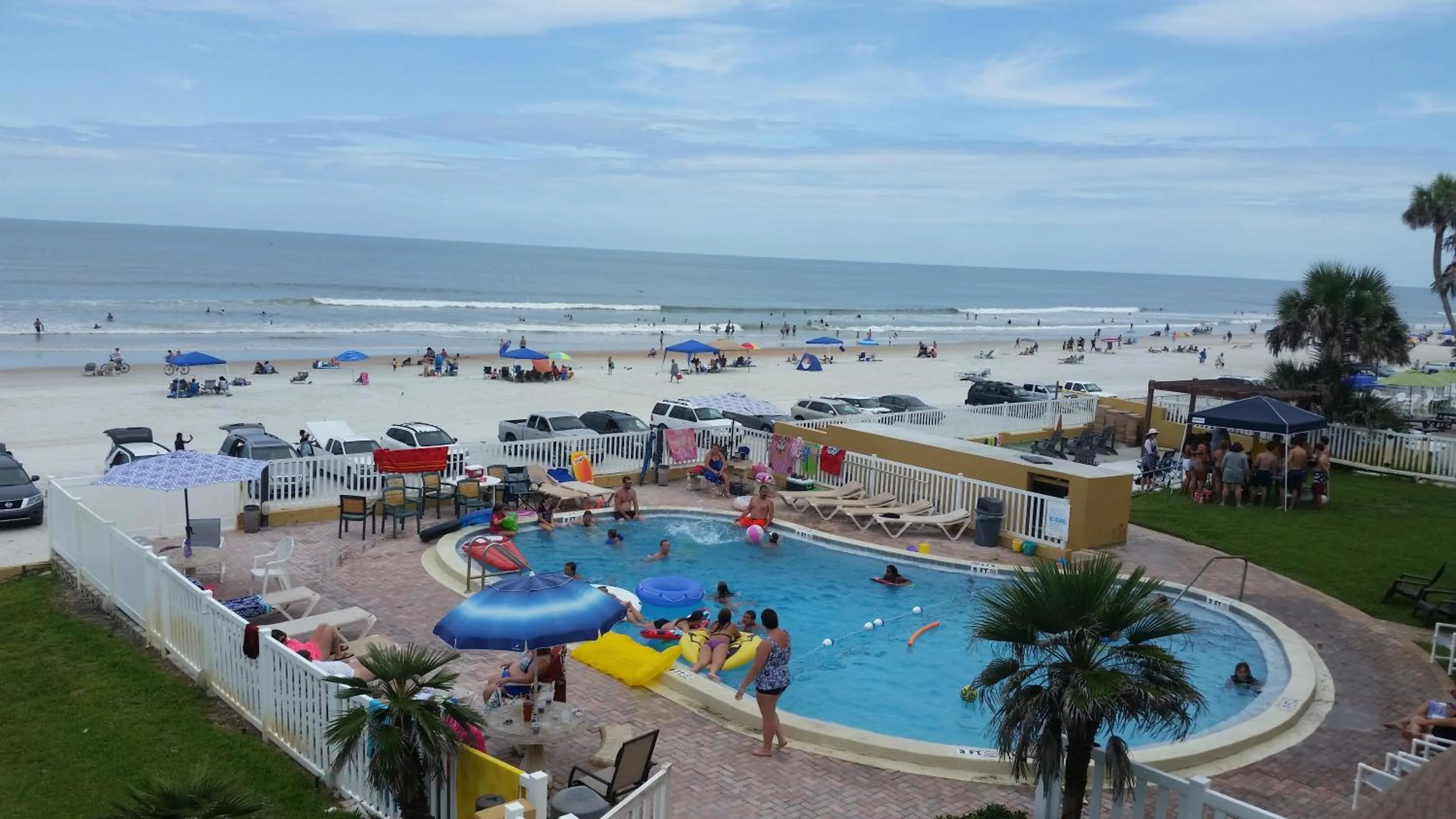 People in Driftwood Beach Motel