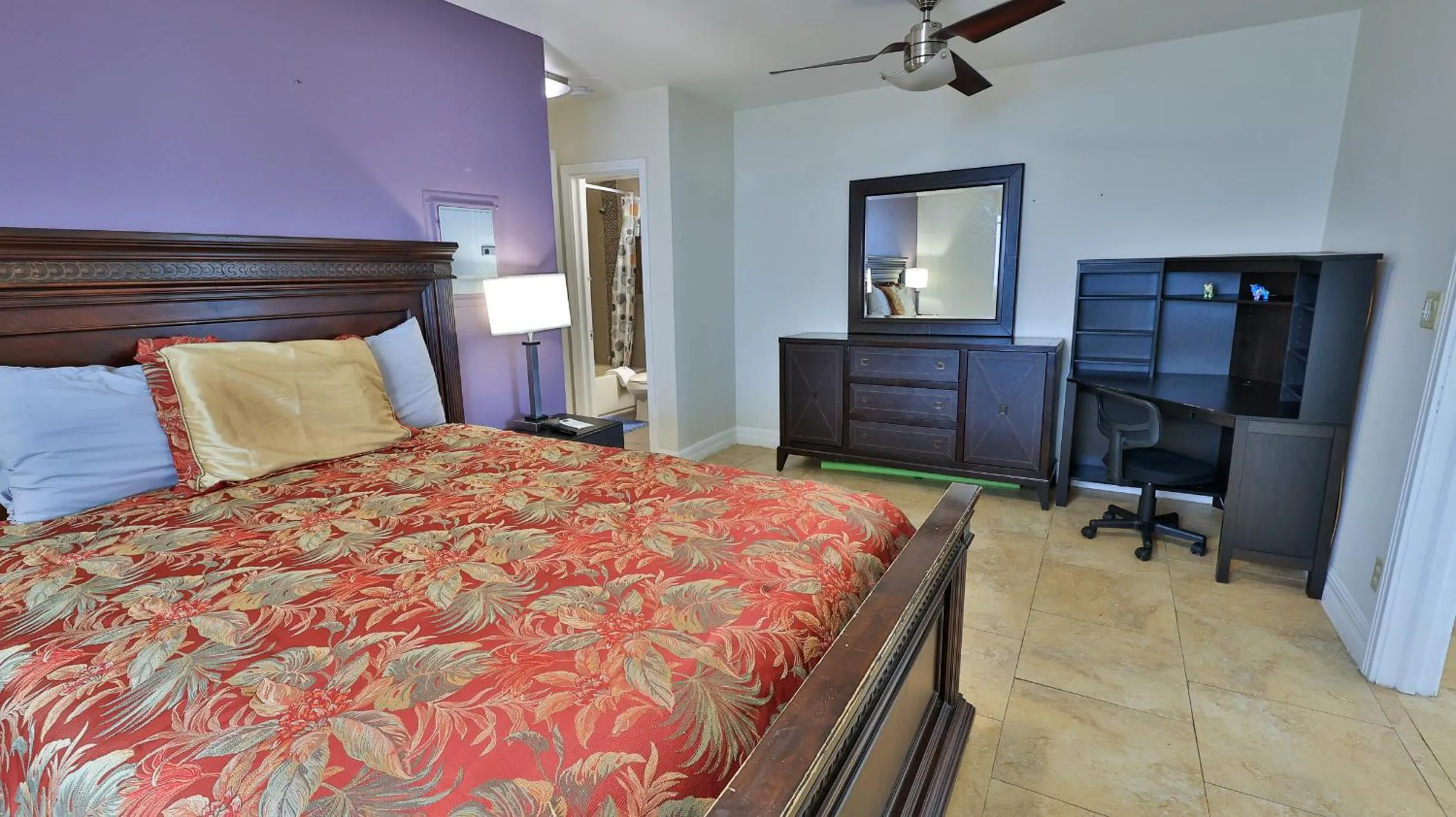 Bed in Driftwood Beach Motel