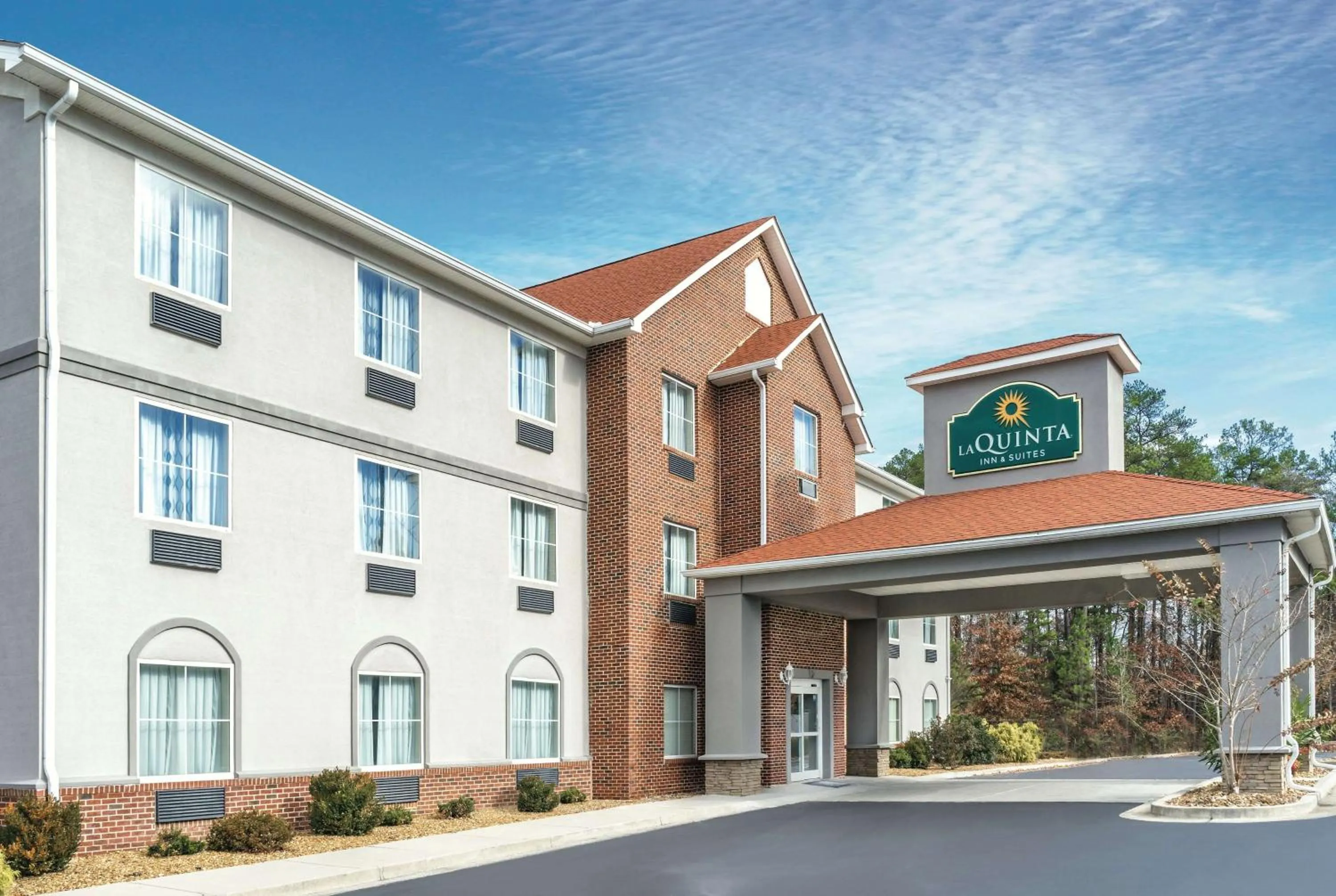 Property building in La Quinta by Wyndham Rome