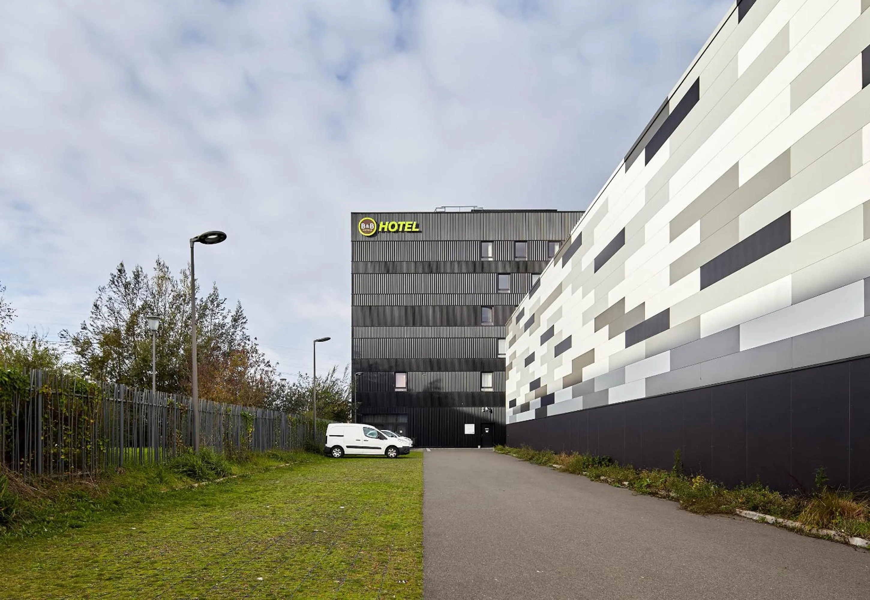 Property building in B&B HOTEL Cergy Saint Christophe