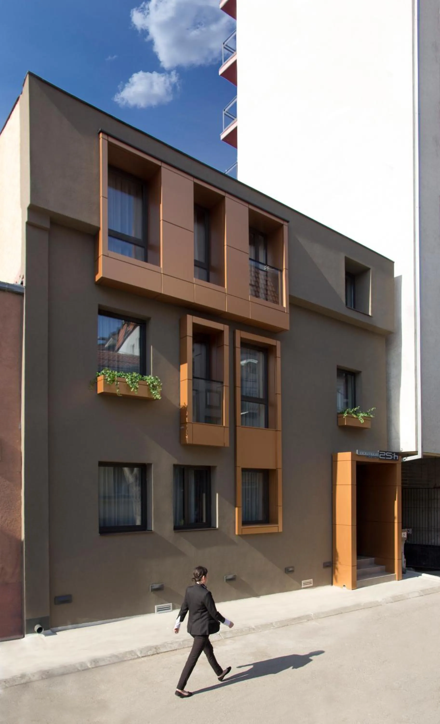 Property building in BOUTIQUE 25h by Eva stay 018