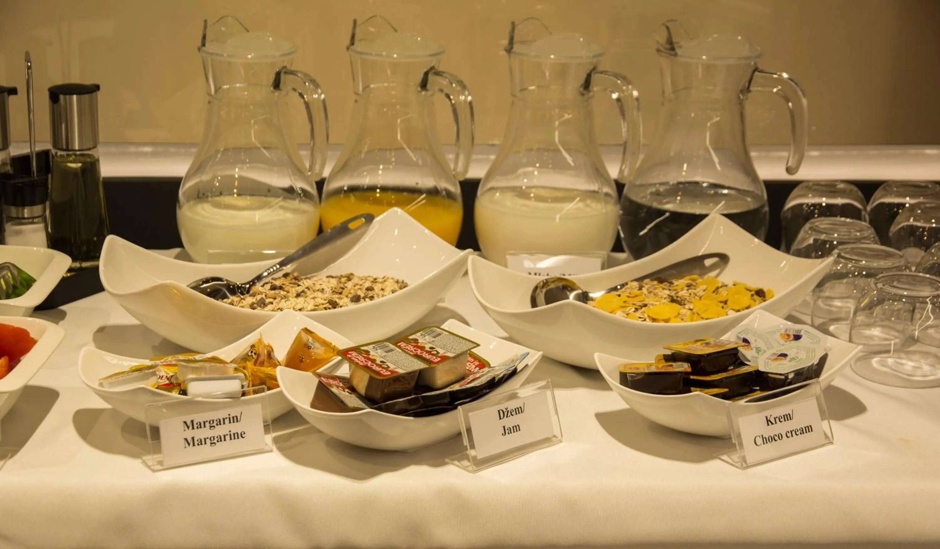 Breakfast in BOUTIQUE 25h by Eva stay 018