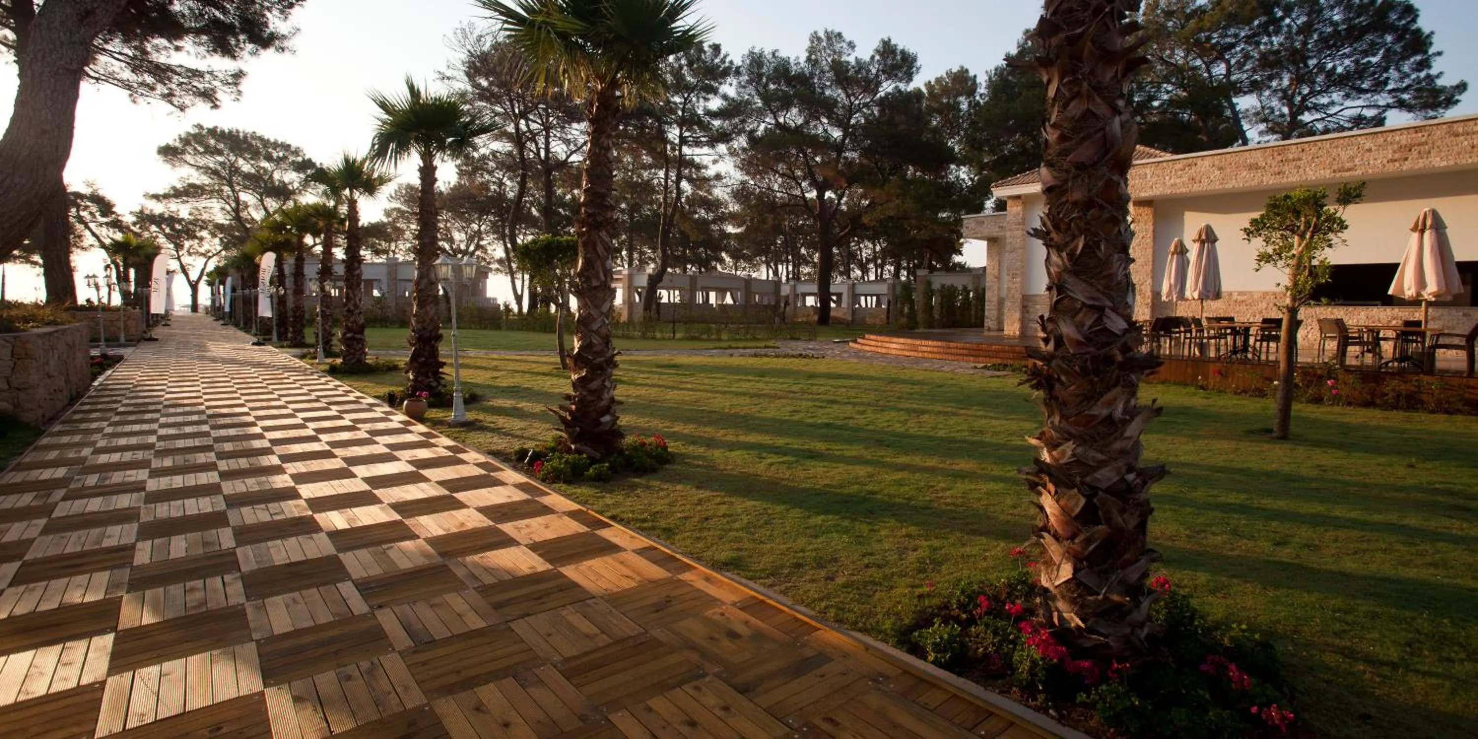 Garden in Juju Premier Palace Hotel