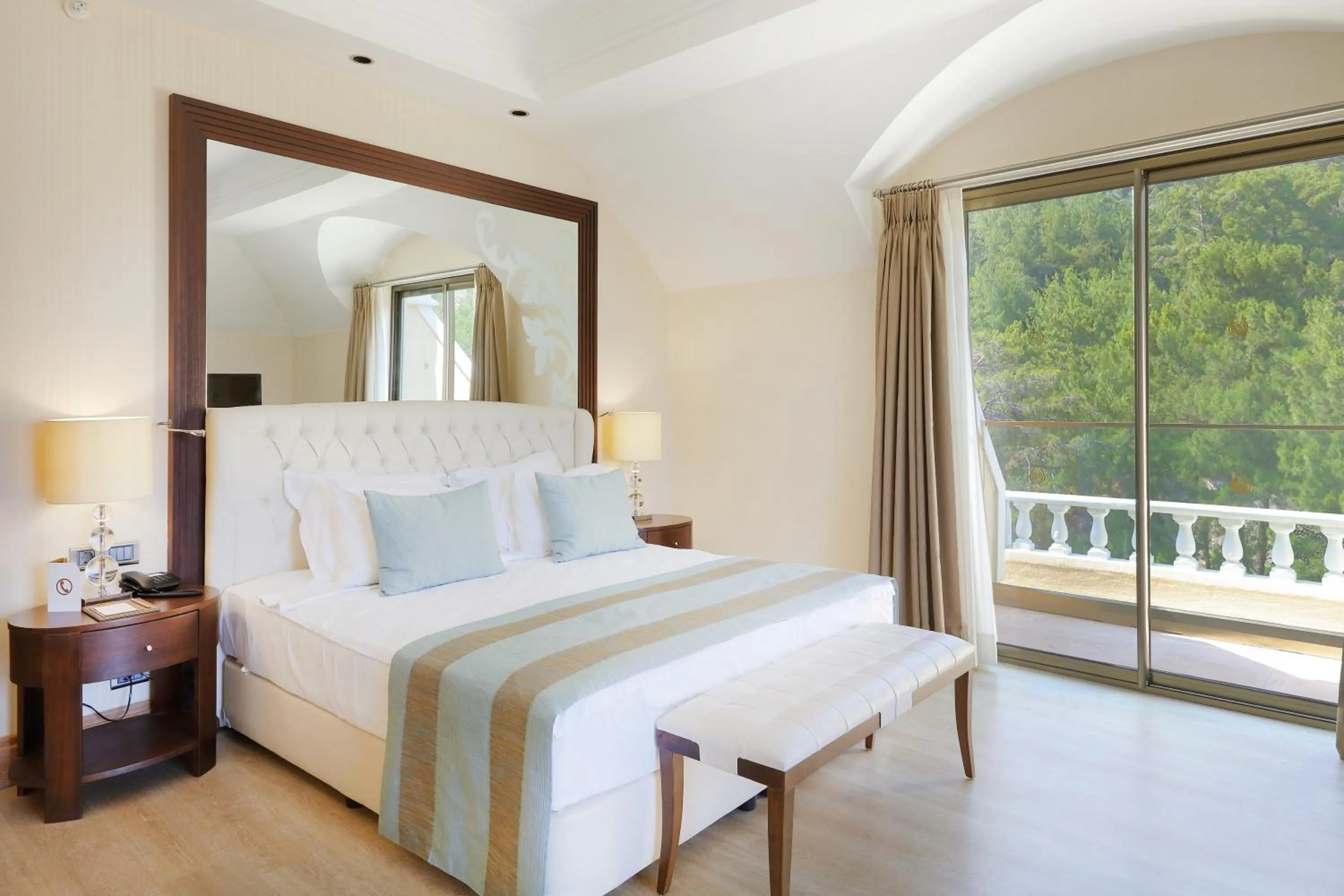 Bedroom in Juju Premier Palace Hotel