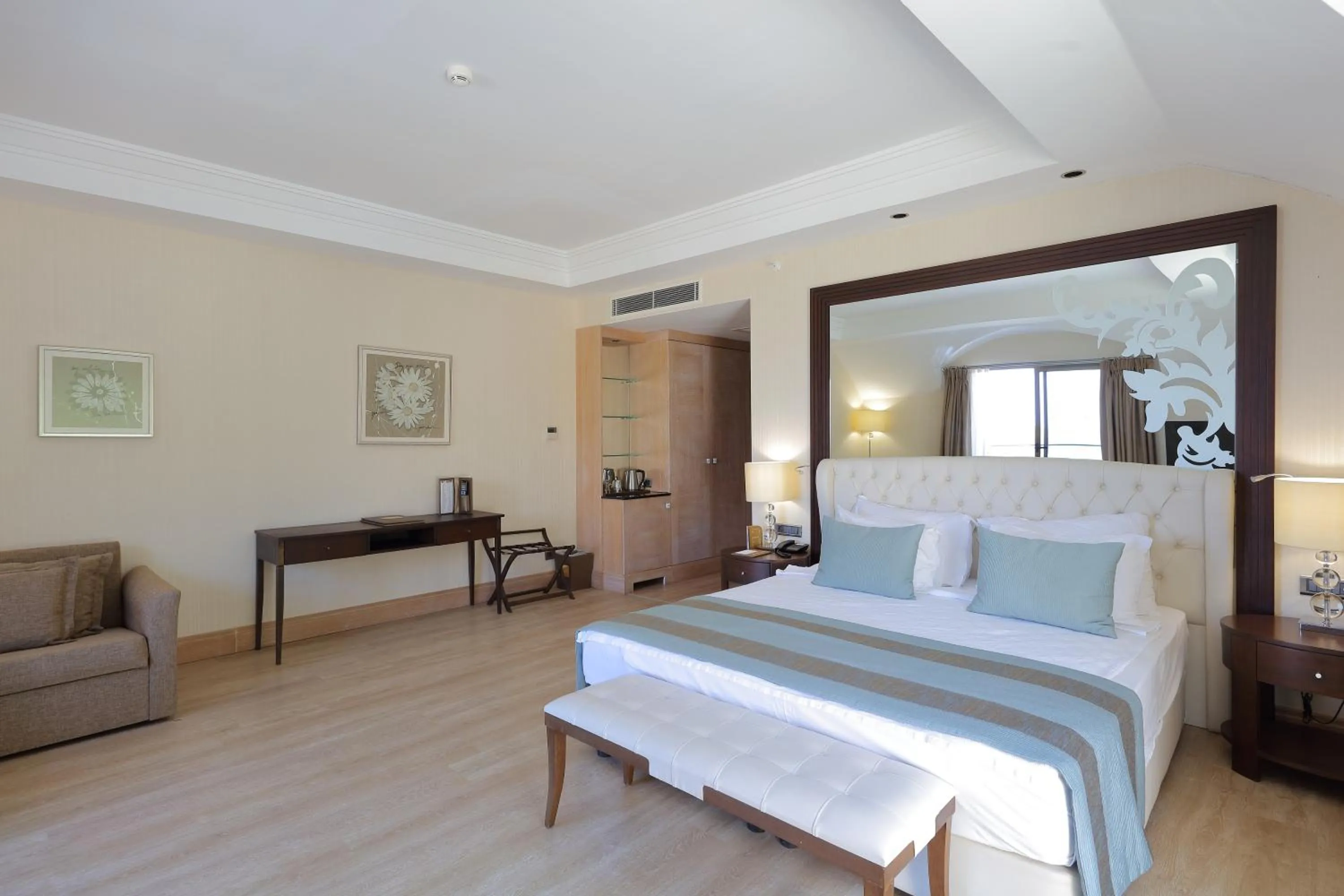 Bedroom in Juju Premier Palace Hotel