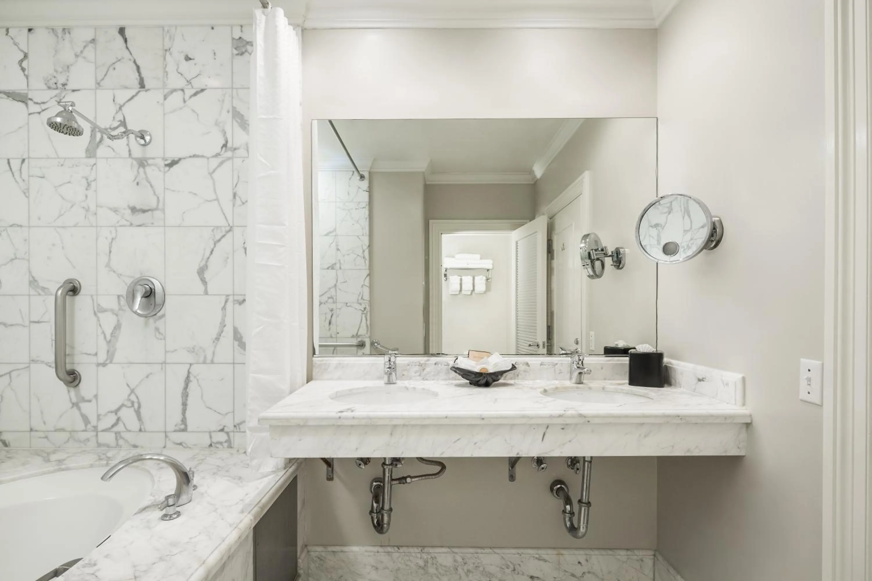 Bathroom in Montecito Inn