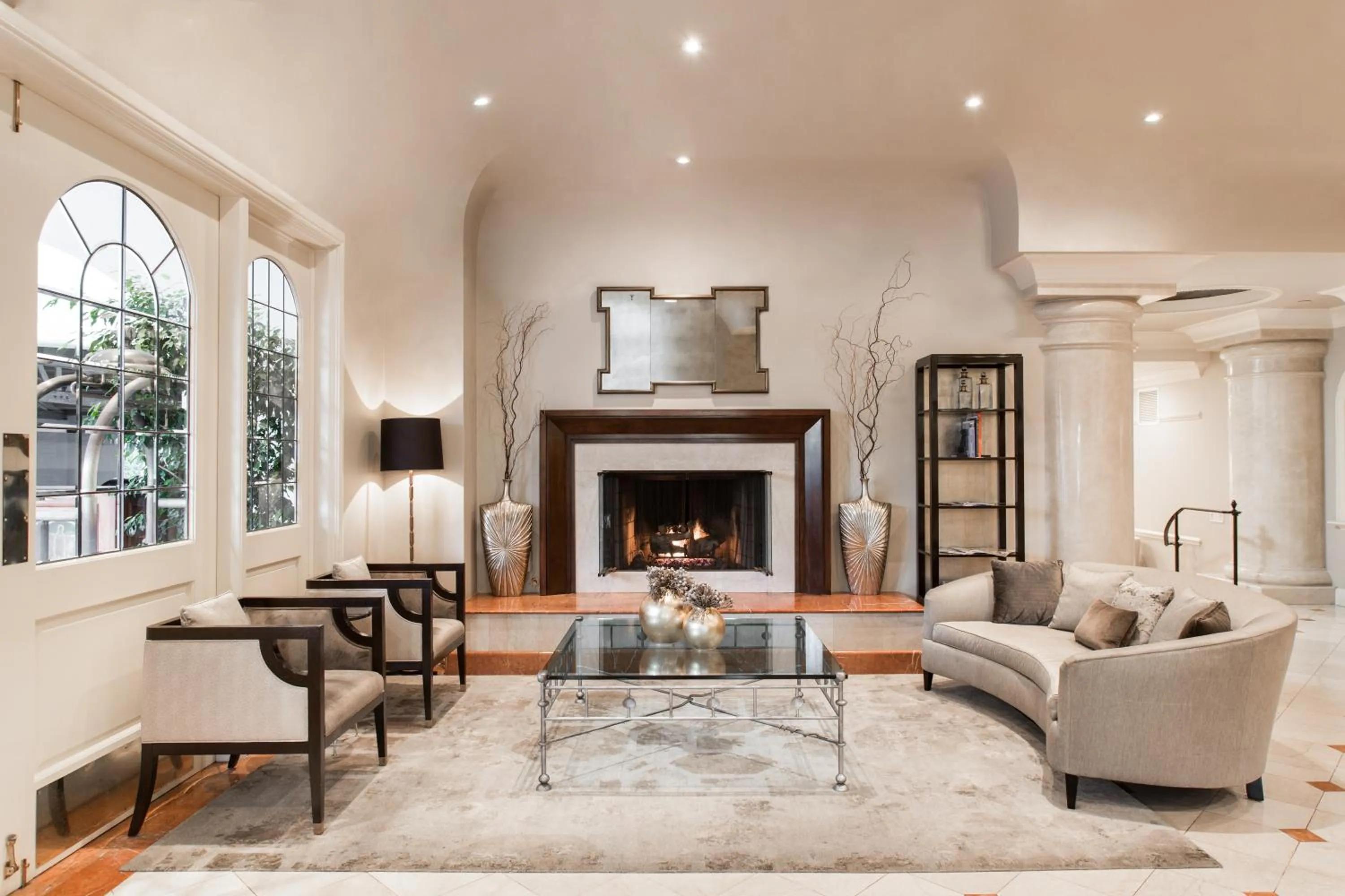 Lobby or reception in Montecito Inn