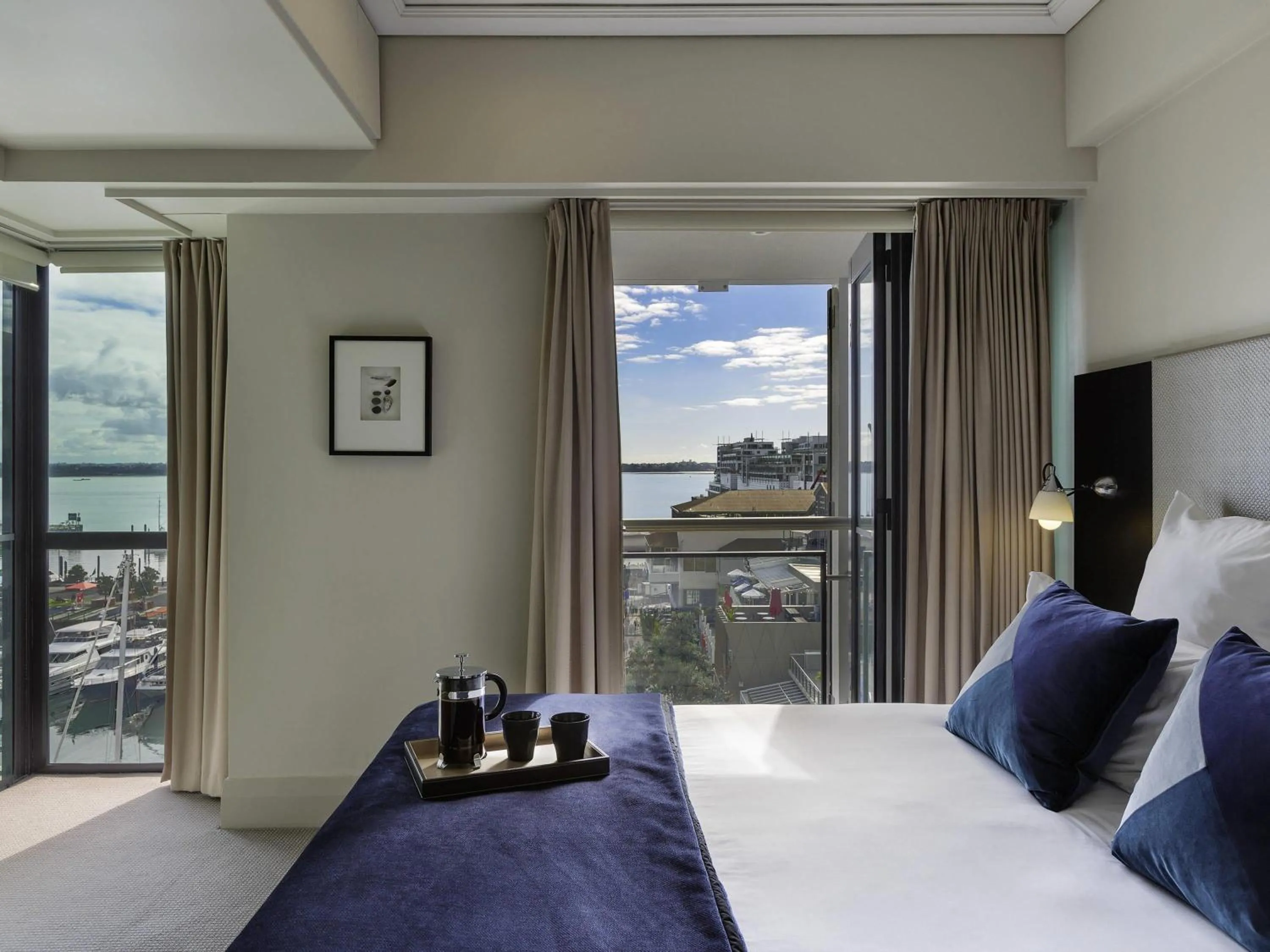 Bedroom, Bed in The Sebel Auckland Viaduct Harbour