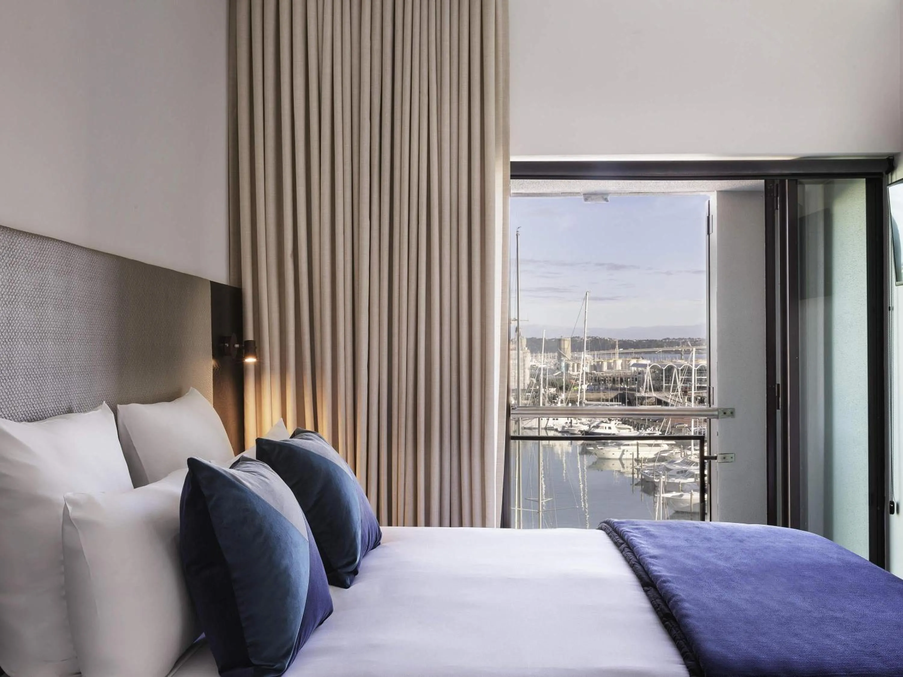 Bedroom, Bed in The Sebel Auckland Viaduct Harbour
