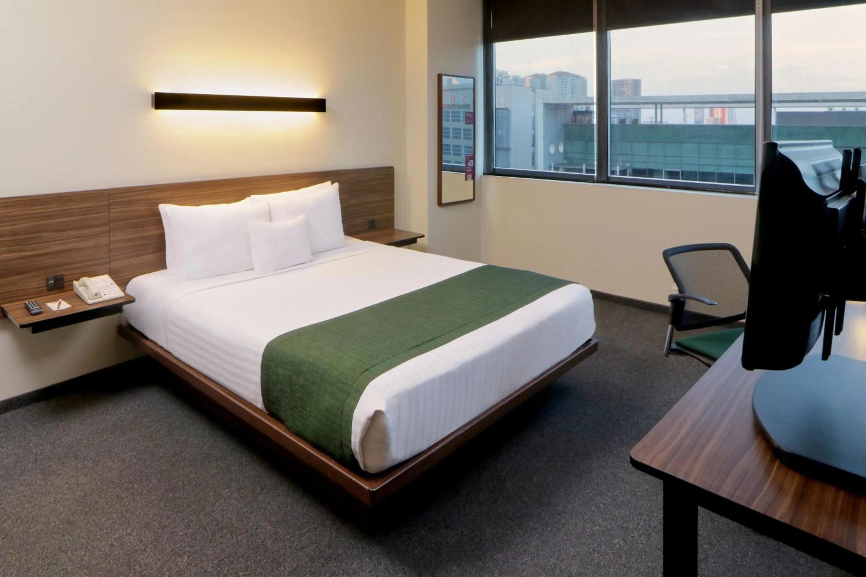 Bedroom, Bed in City Express Suites by Marriott Ciudad de México Santa Fe