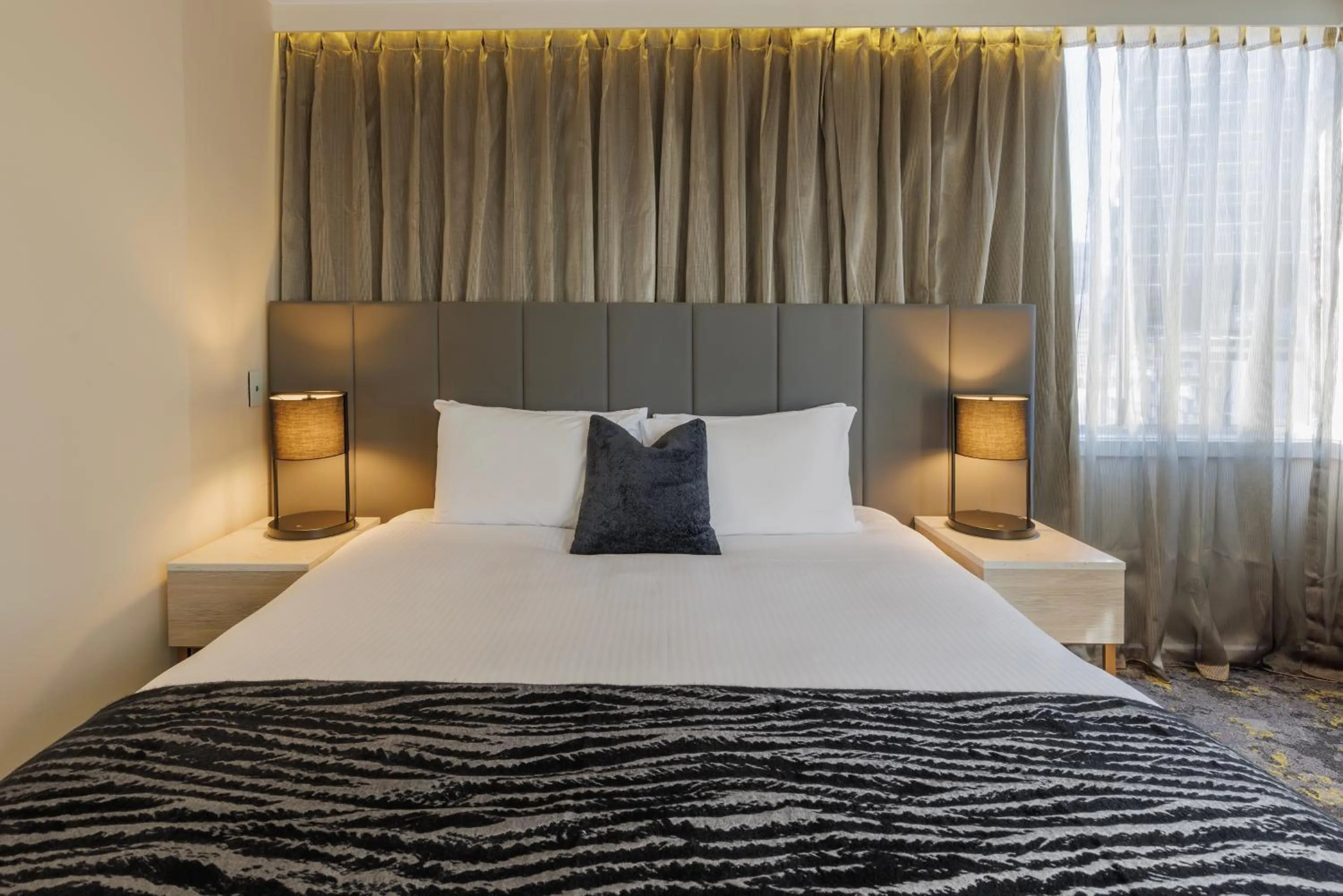 Bed in Hotel Grand Chancellor Melbourne