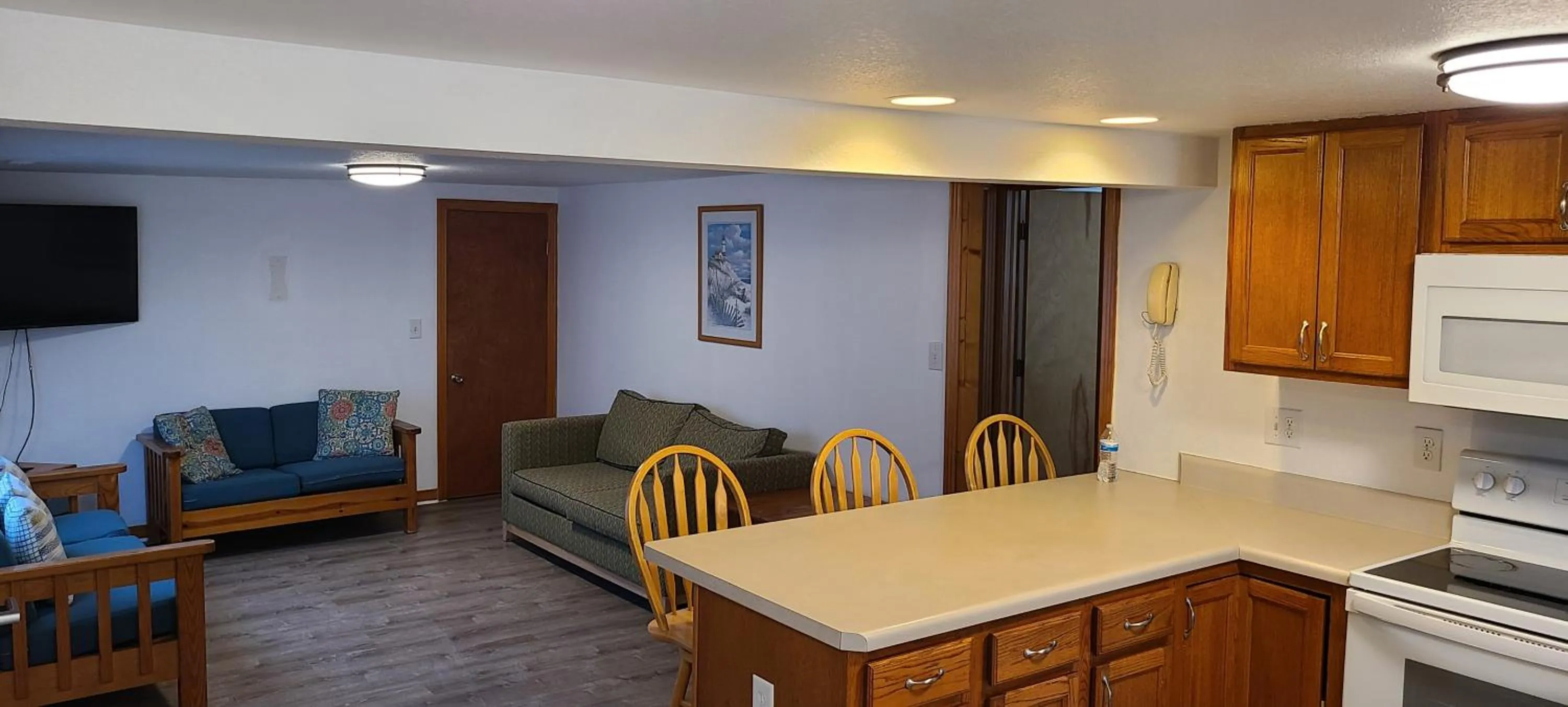 Seating area in Driftin Sands Motel