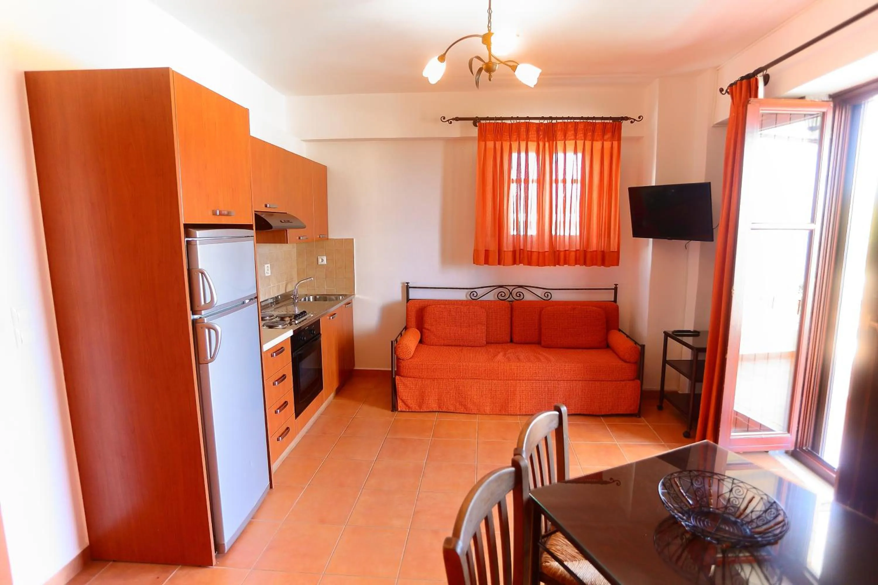 Kitchen or kitchenette in Vathi Hotel Apartment Hotel