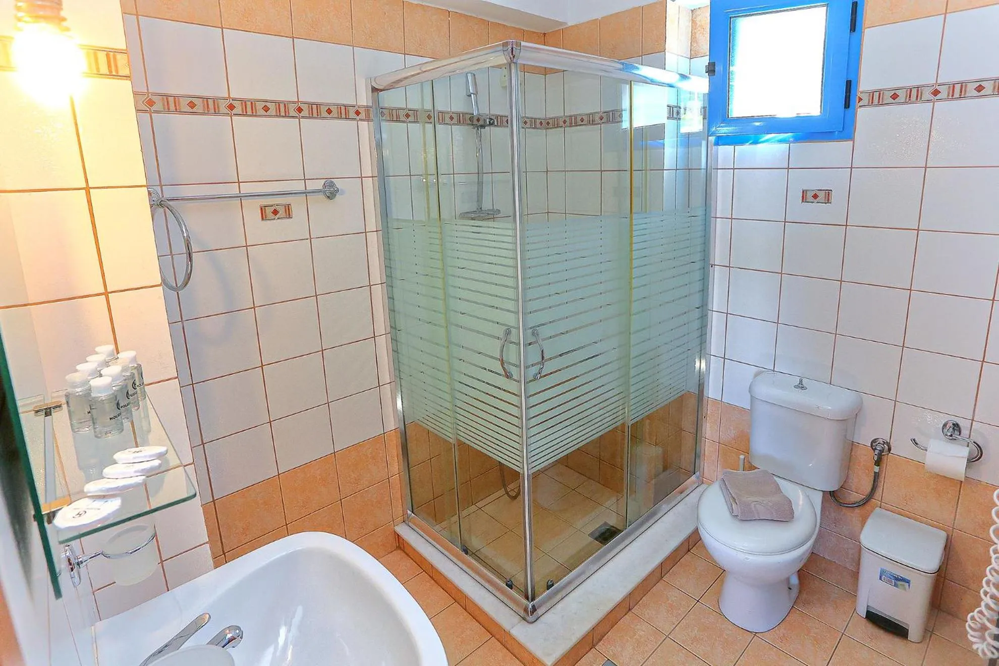 Bathroom in Vathi Hotel Apartment Hotel