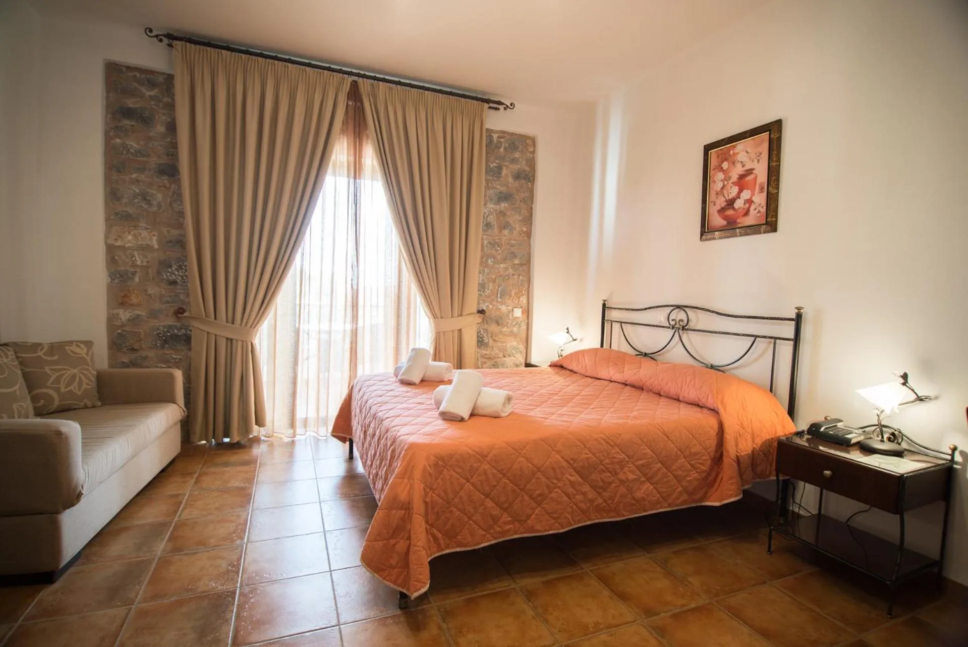 Photo of the whole room, Bed in Vathi Hotel Apartment Hotel