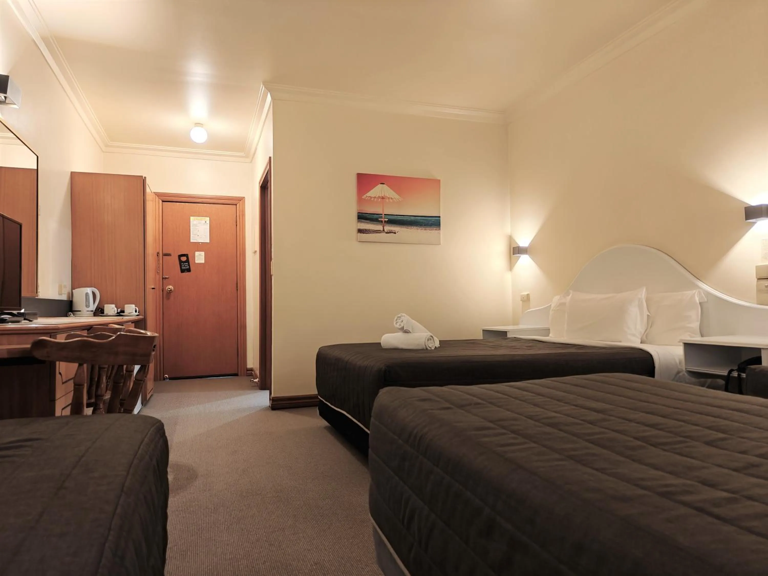 Bed in St Georges Motor Inn