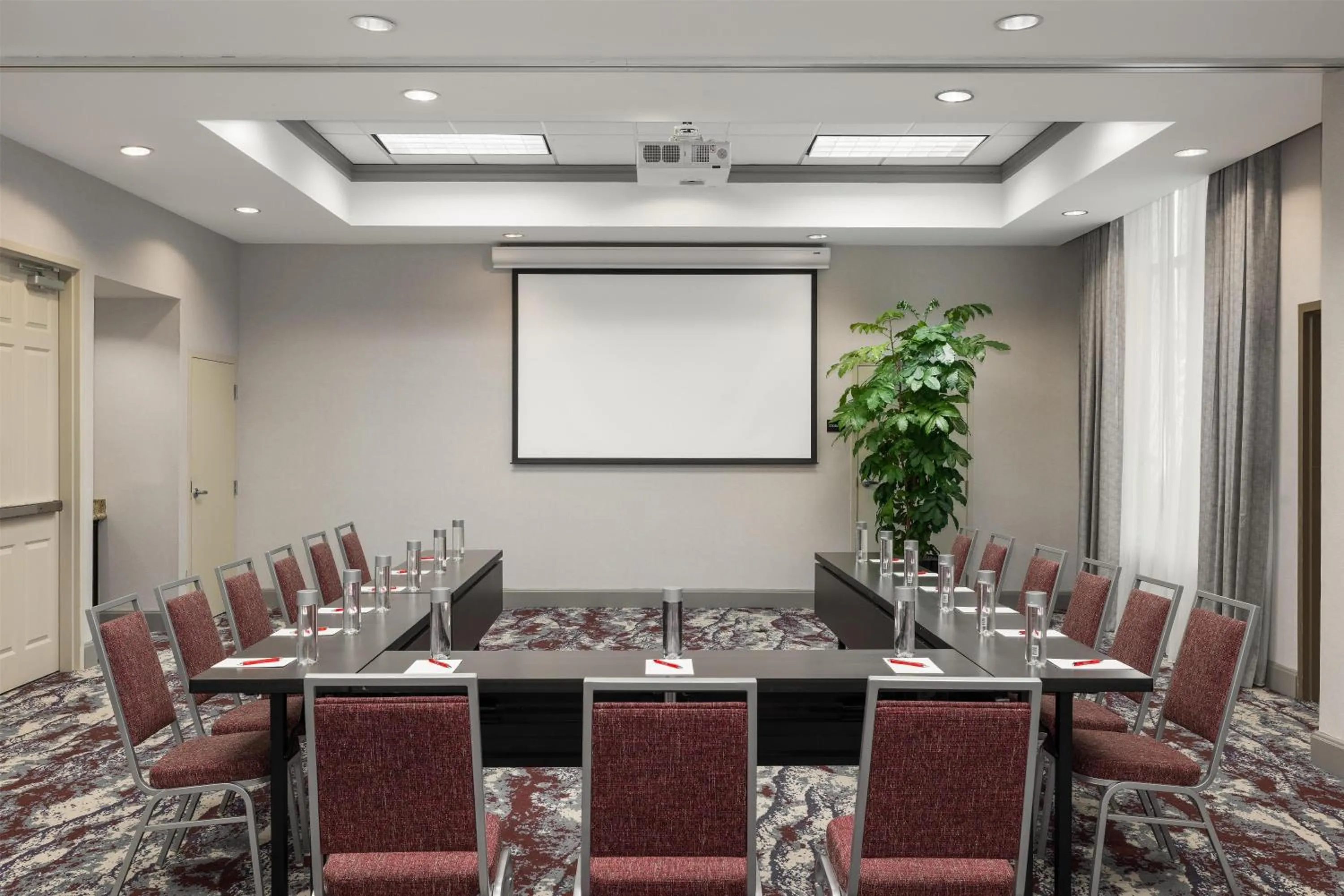 Meeting/conference room in Hampton Inn & Suites Baton Rouge Downtown