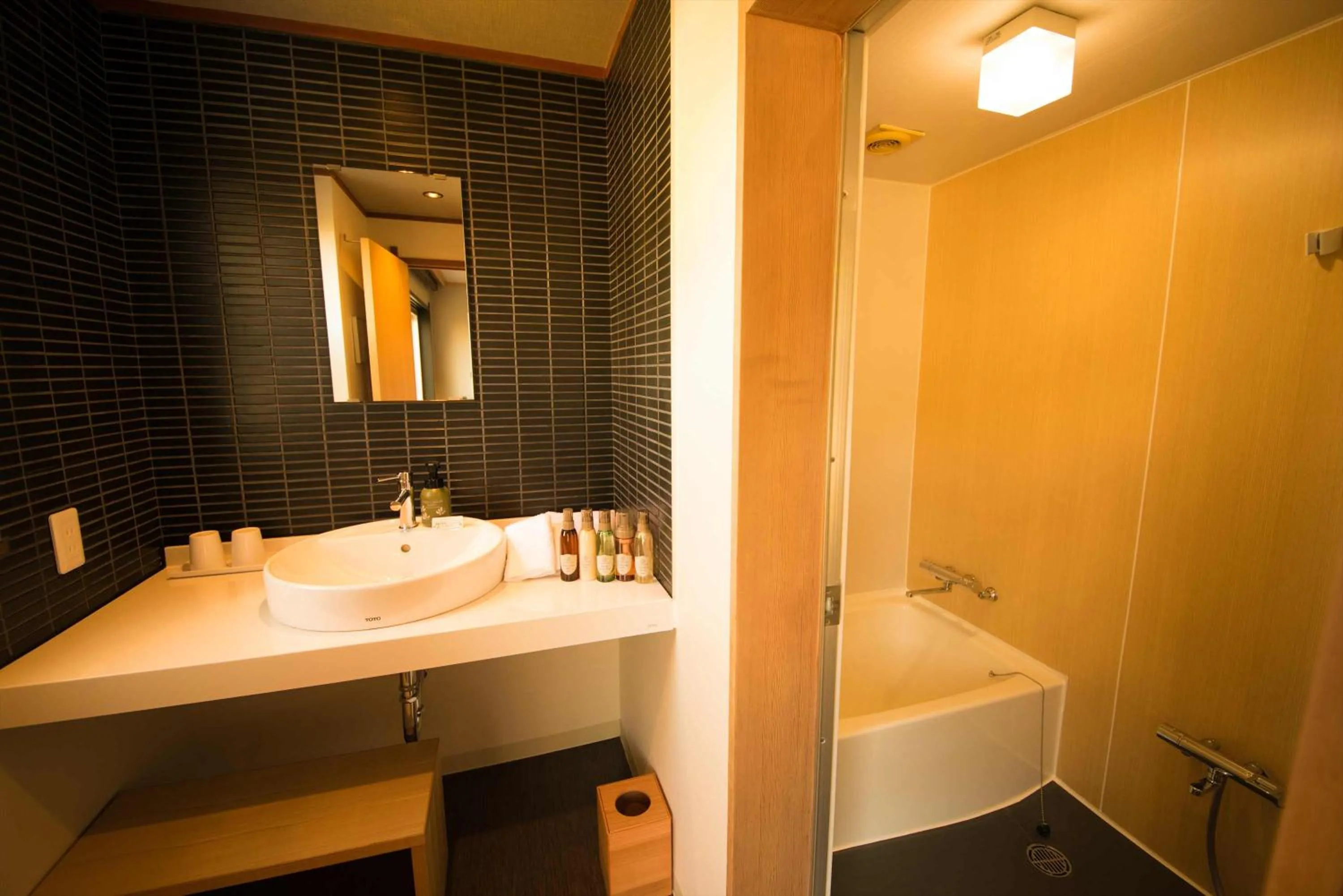 Photo of the whole room in Ito Kowakien