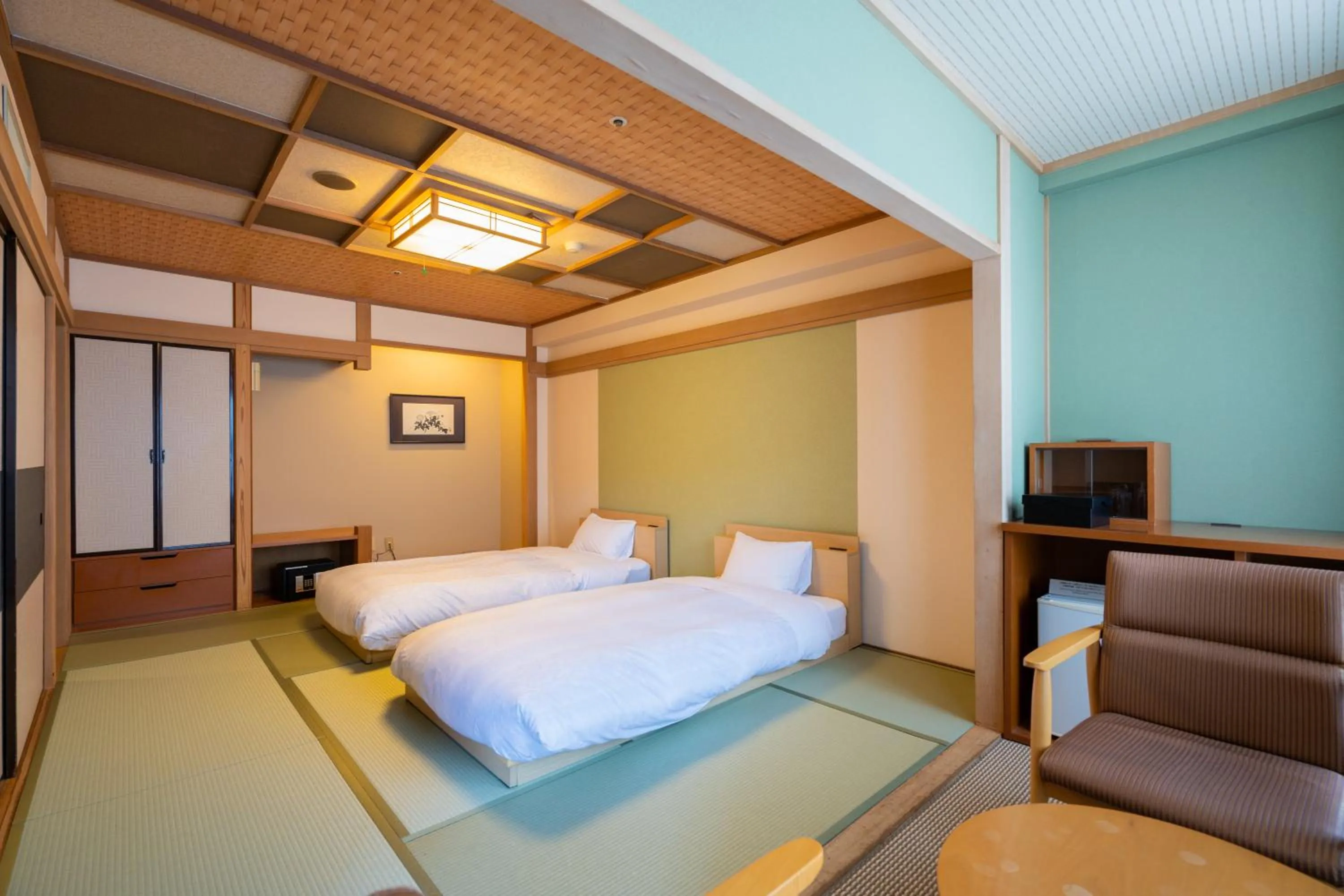 Photo of the whole room, Bed in Ito Kowakien