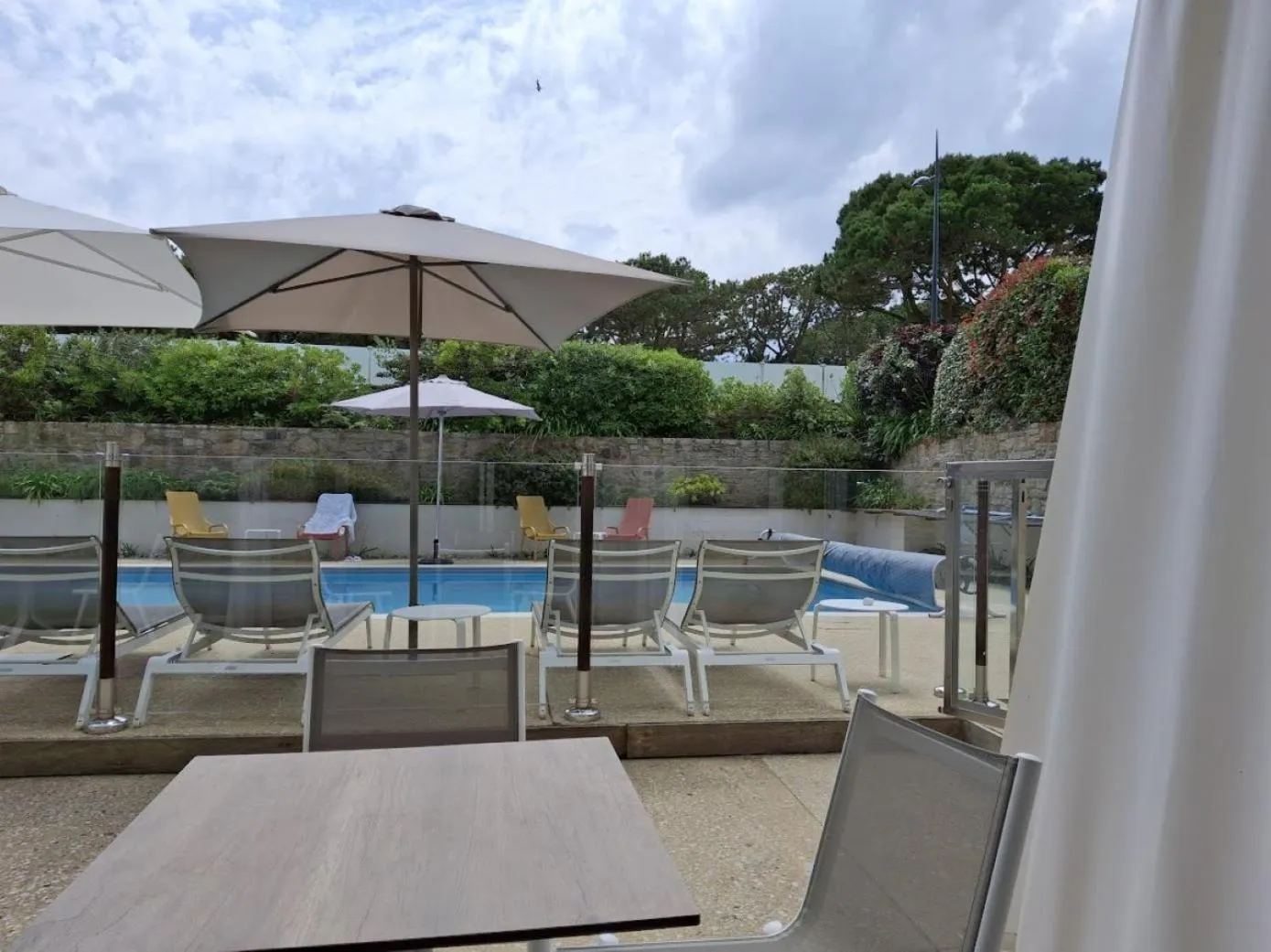 Swimming pool in Le Churchill Hôtel & Spa