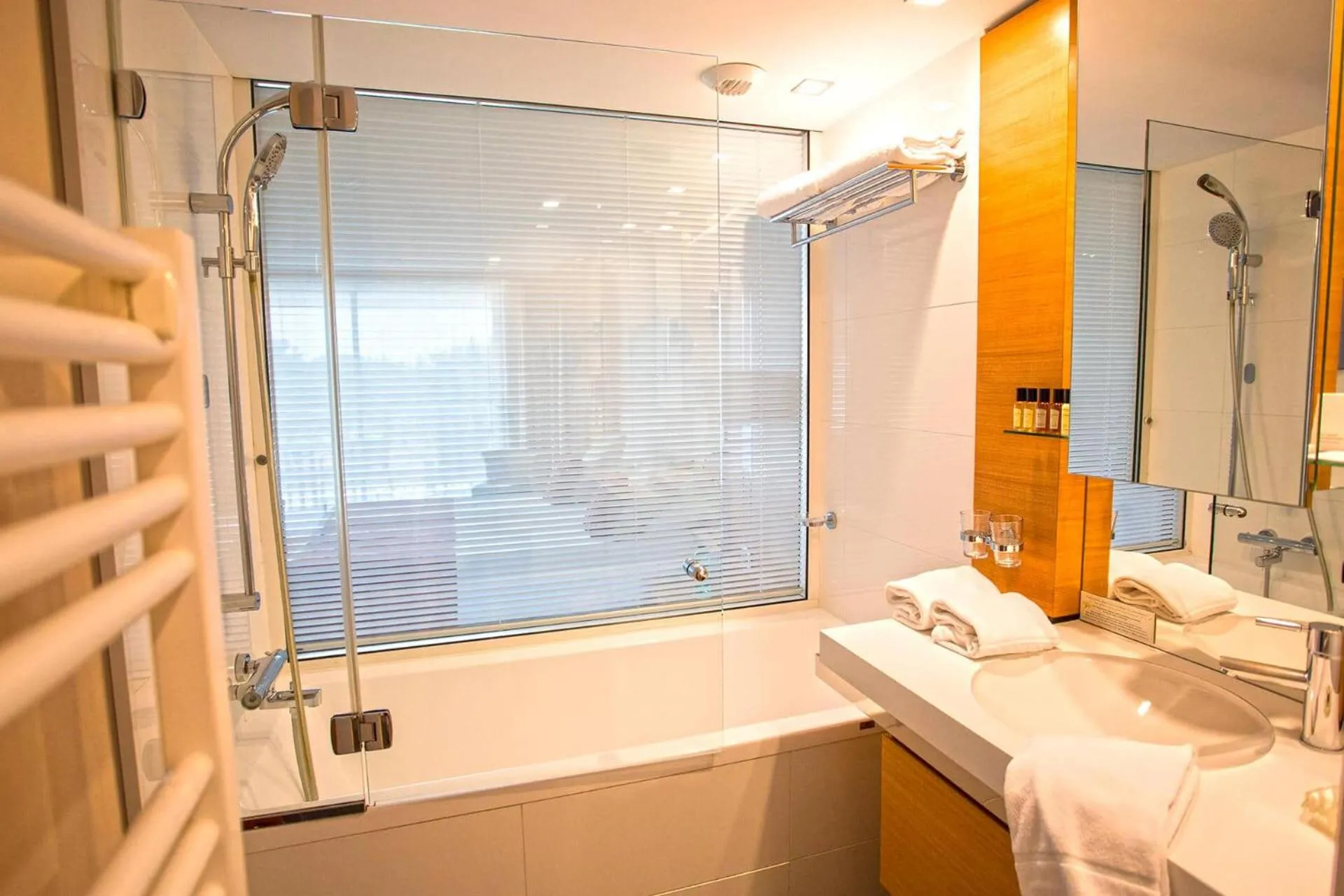 Bathroom in Le Churchill Hôtel & Spa