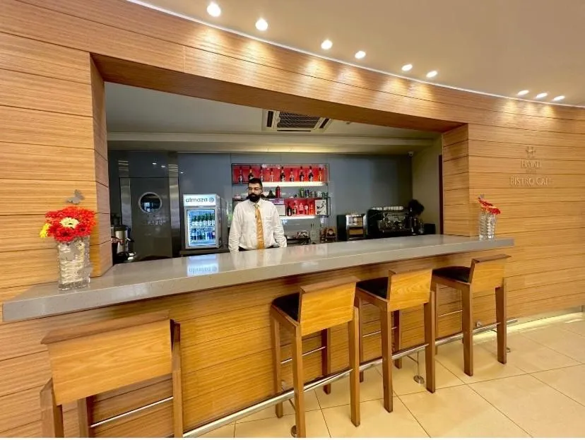 Coffee/tea facilities in Hayali Suites