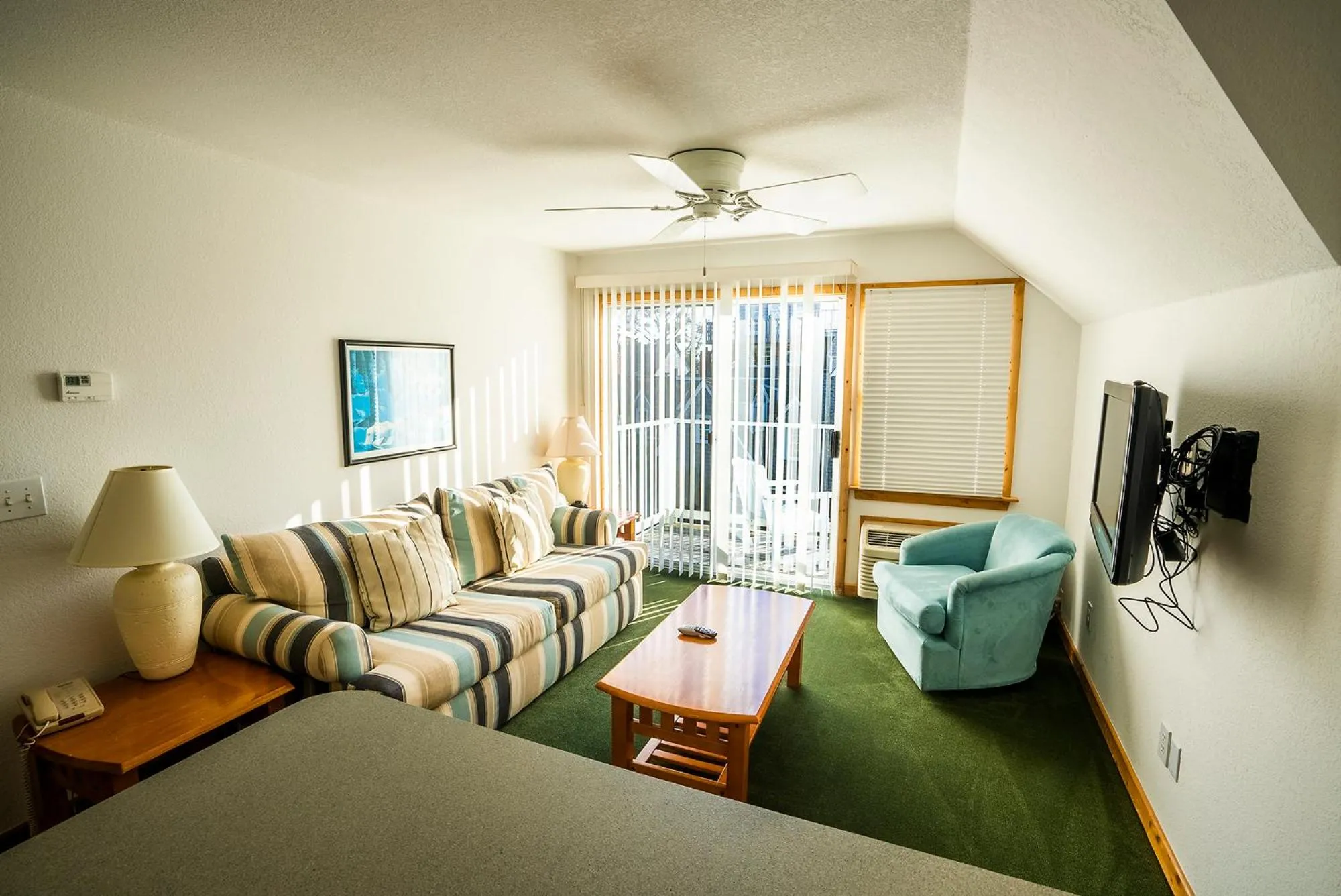 The Ocracoke Harbor Inn