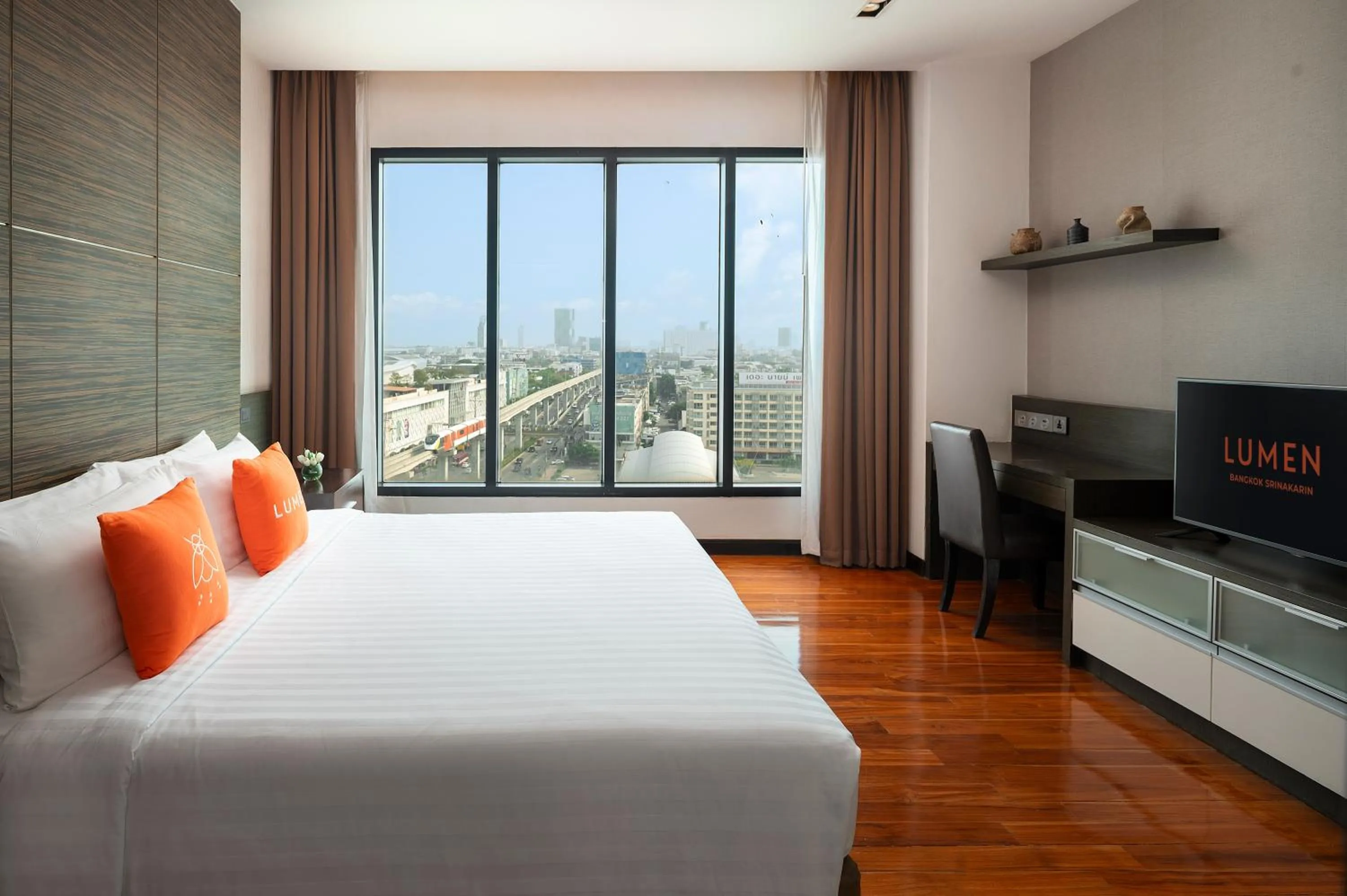 Bedroom, Bed in Lumen Bangkok Srinakarin