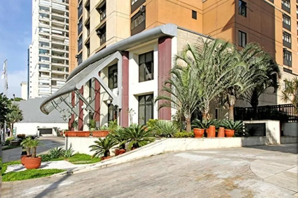 Facade/entrance in Flat Borges Lagoa Ibirapuera c/ garagem UH407