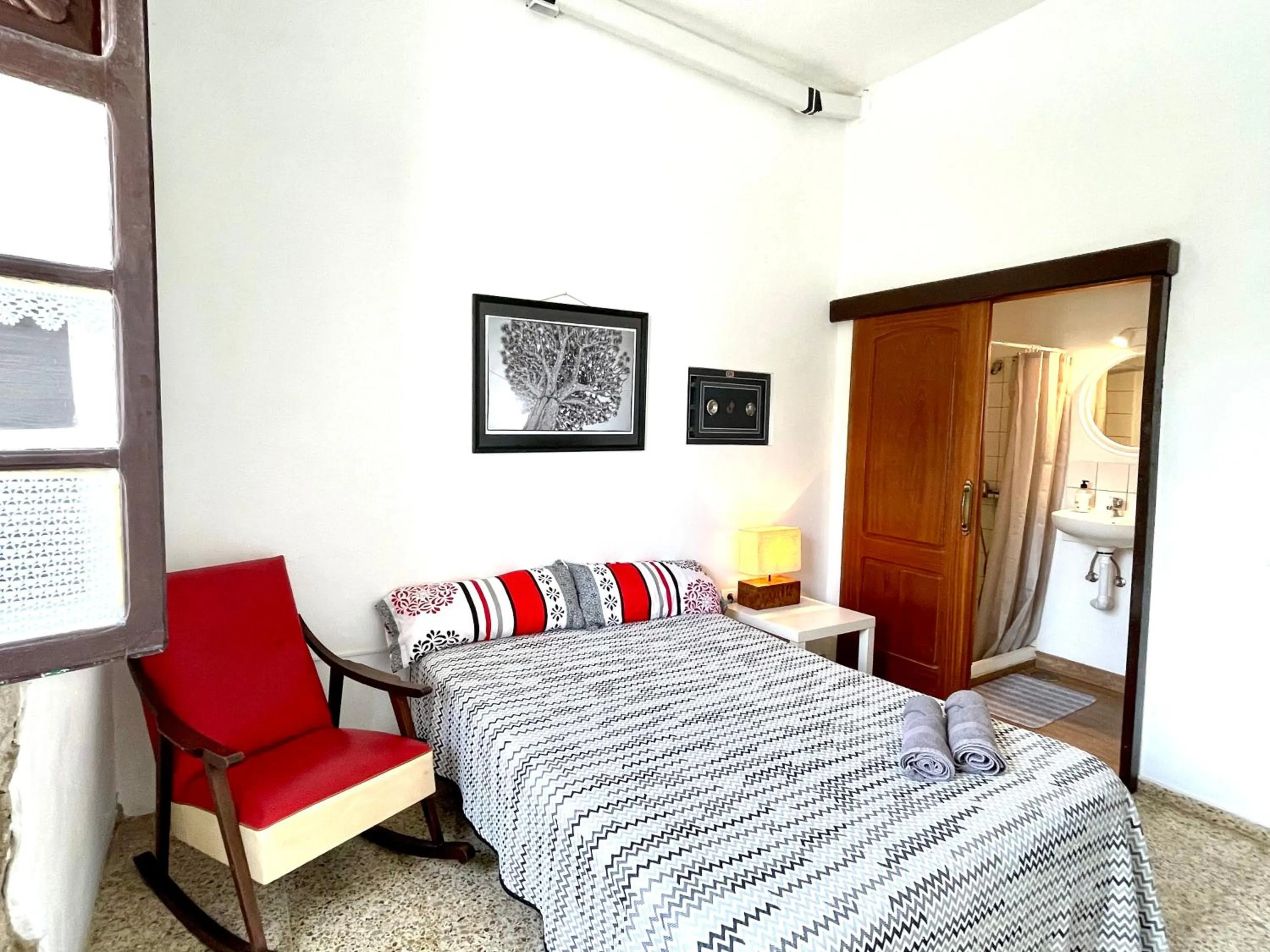 Bed in El Hostal del Cubo