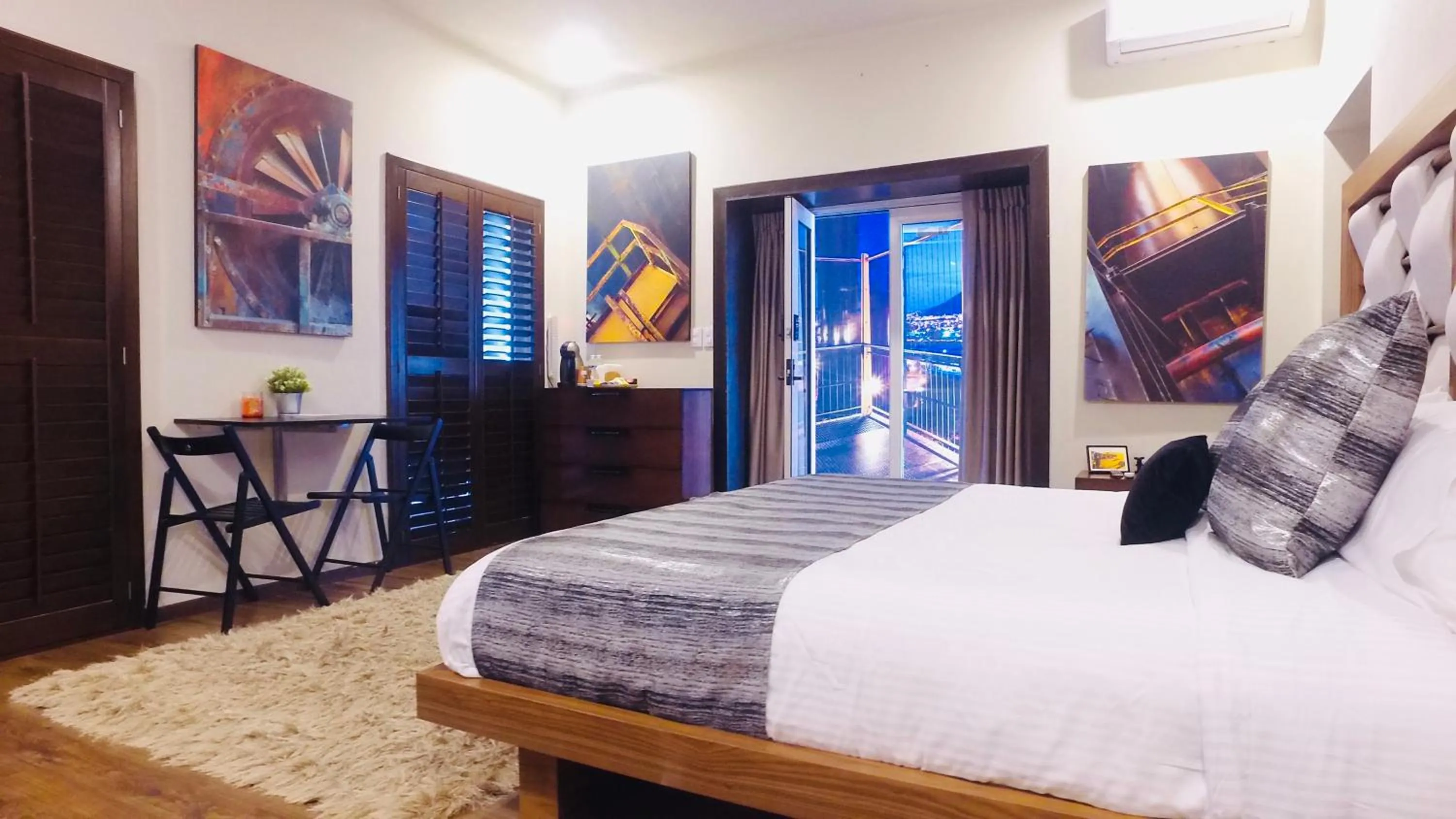 Photo of the whole room, Bed in Hoteles ANTIGUA - SANTA LUCIA MTY