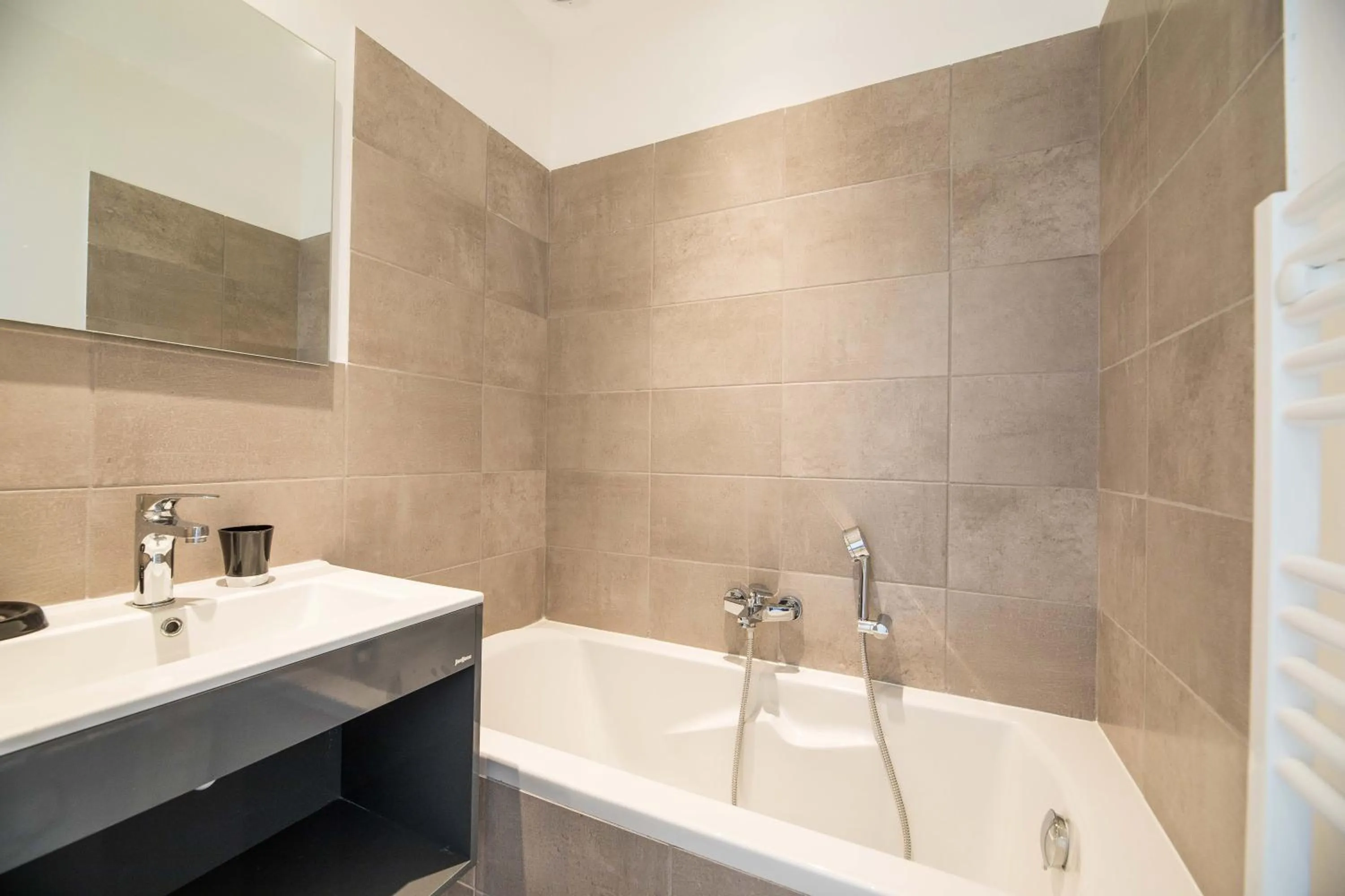 Bathroom in Résidence Pierre & Vacances Premium Les Terrasses d'Arsella