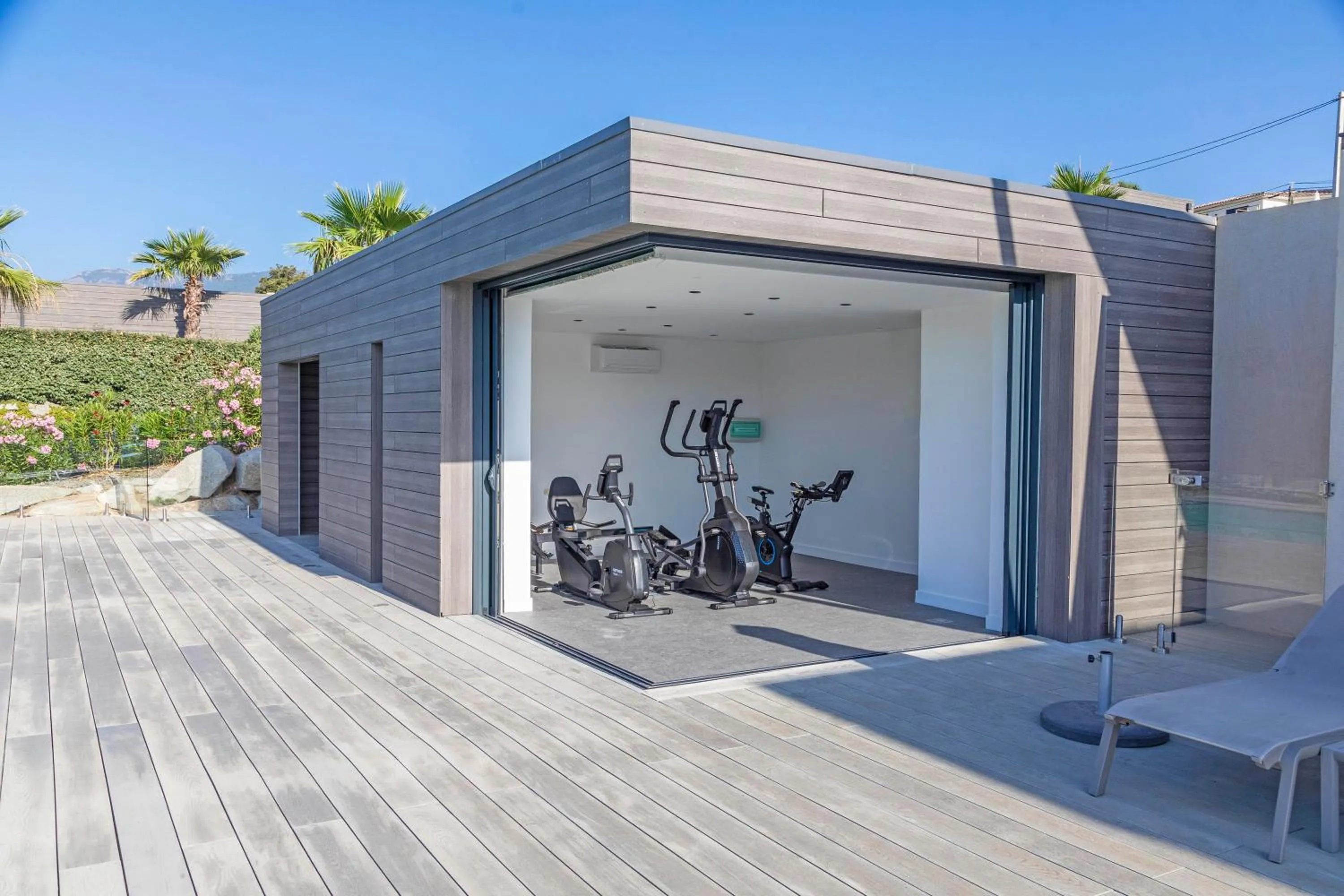 Day in Résidence Pierre & Vacances Premium Les Terrasses d'Arsella