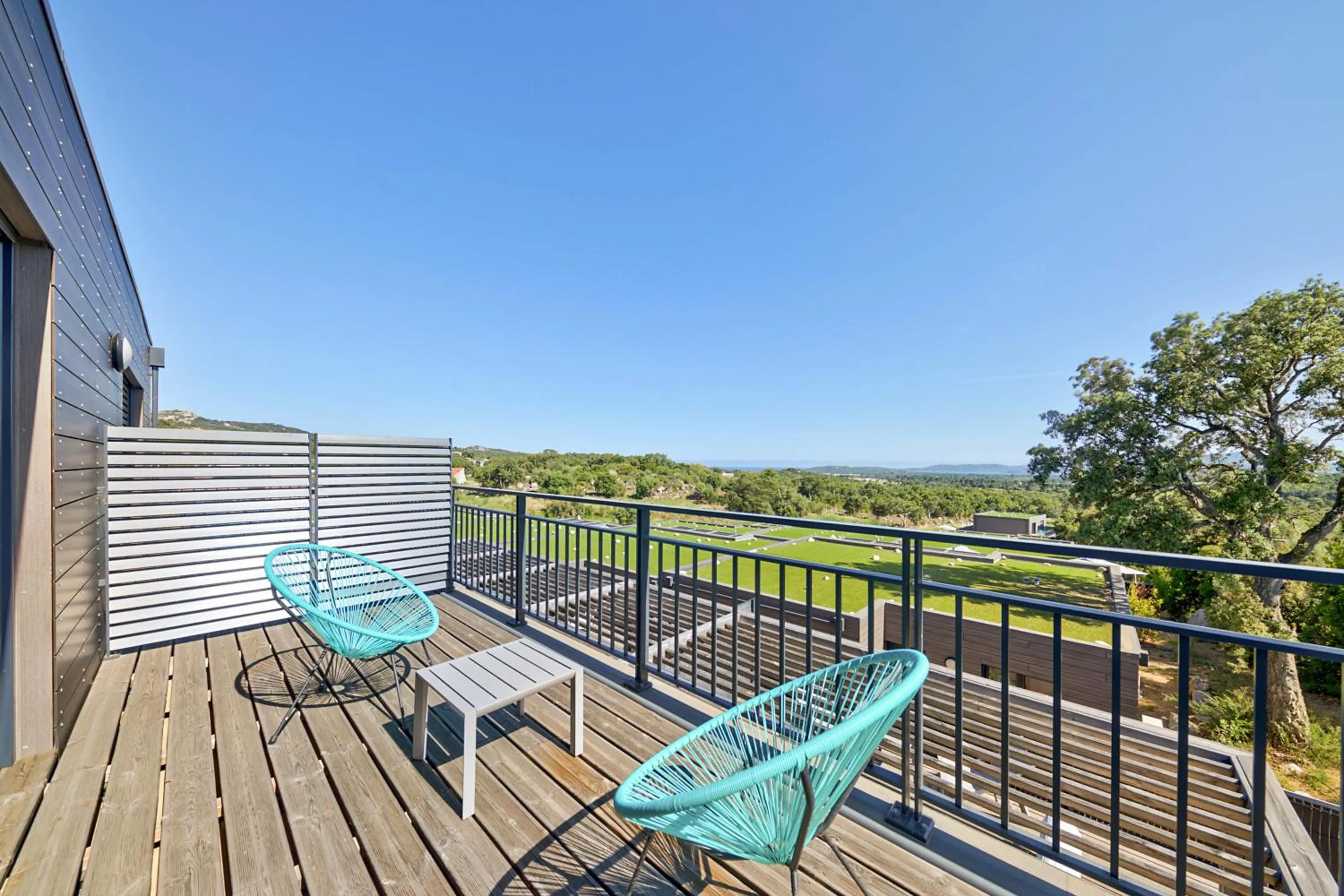 Day in Résidence Pierre & Vacances Premium Les Terrasses d'Arsella