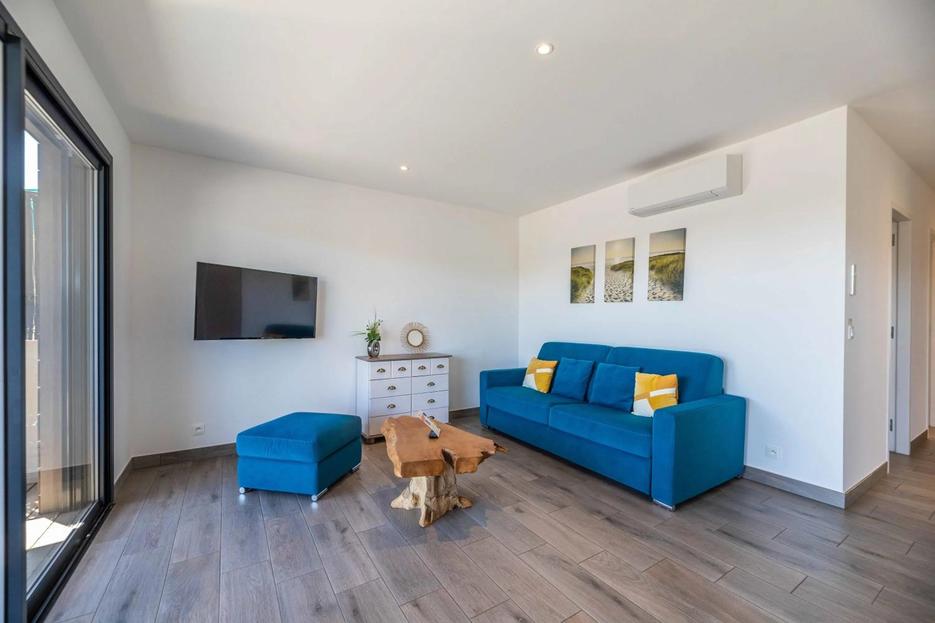 TV and multimedia in Résidence Pierre & Vacances Premium Les Terrasses d'Arsella