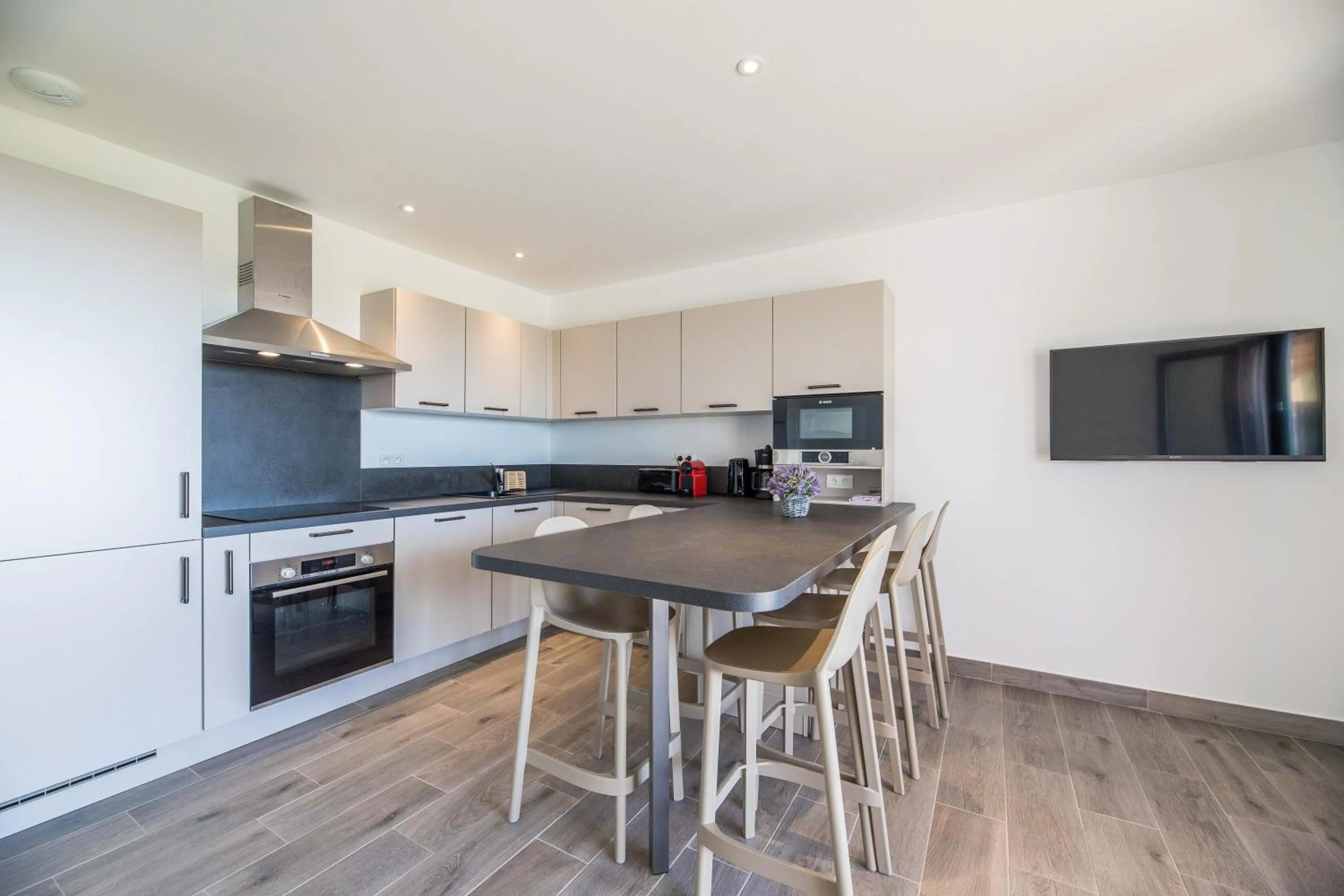 TV and multimedia in Résidence Pierre & Vacances Premium Les Terrasses d'Arsella