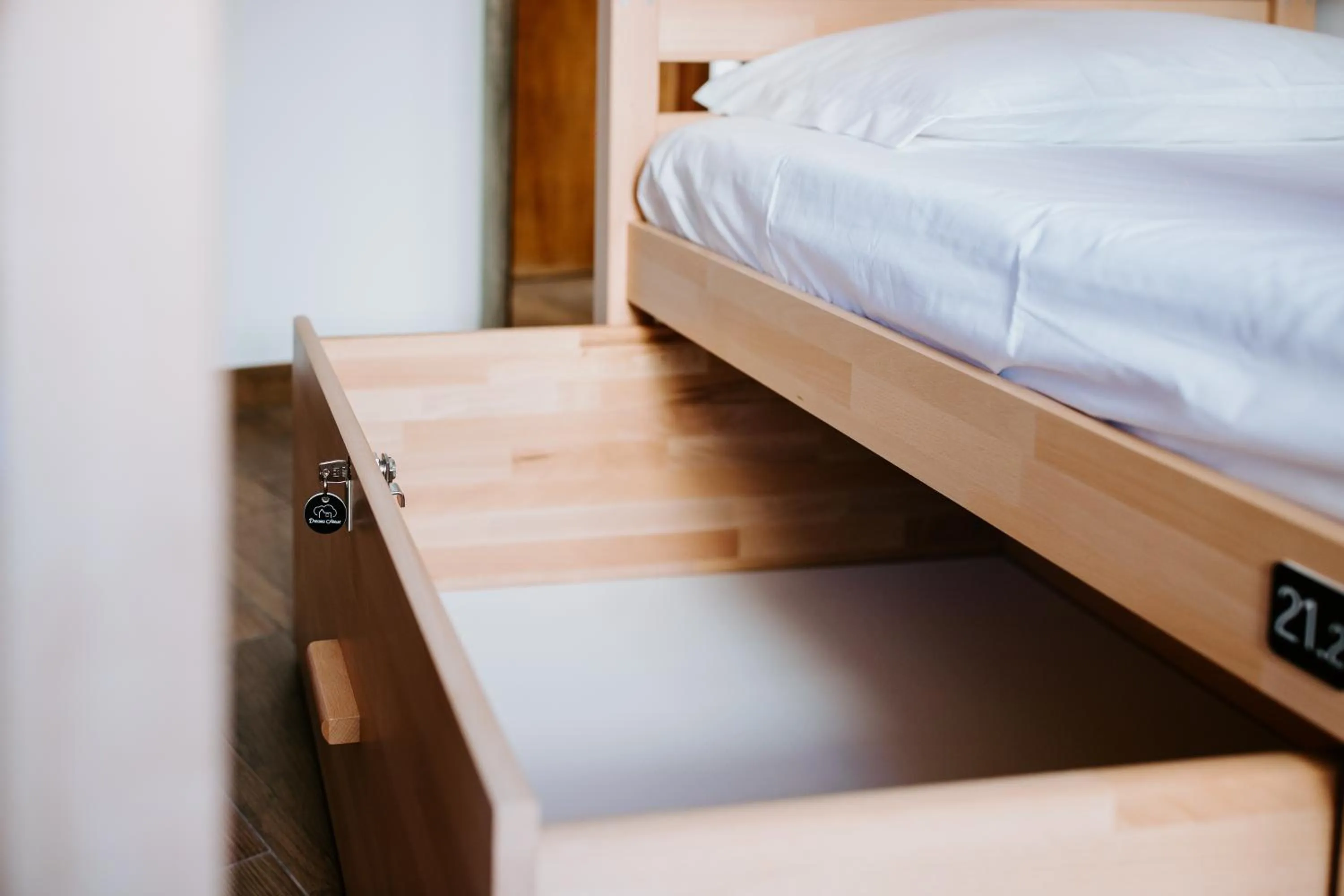 bunk bed, Bed in DREAMS HOUSE