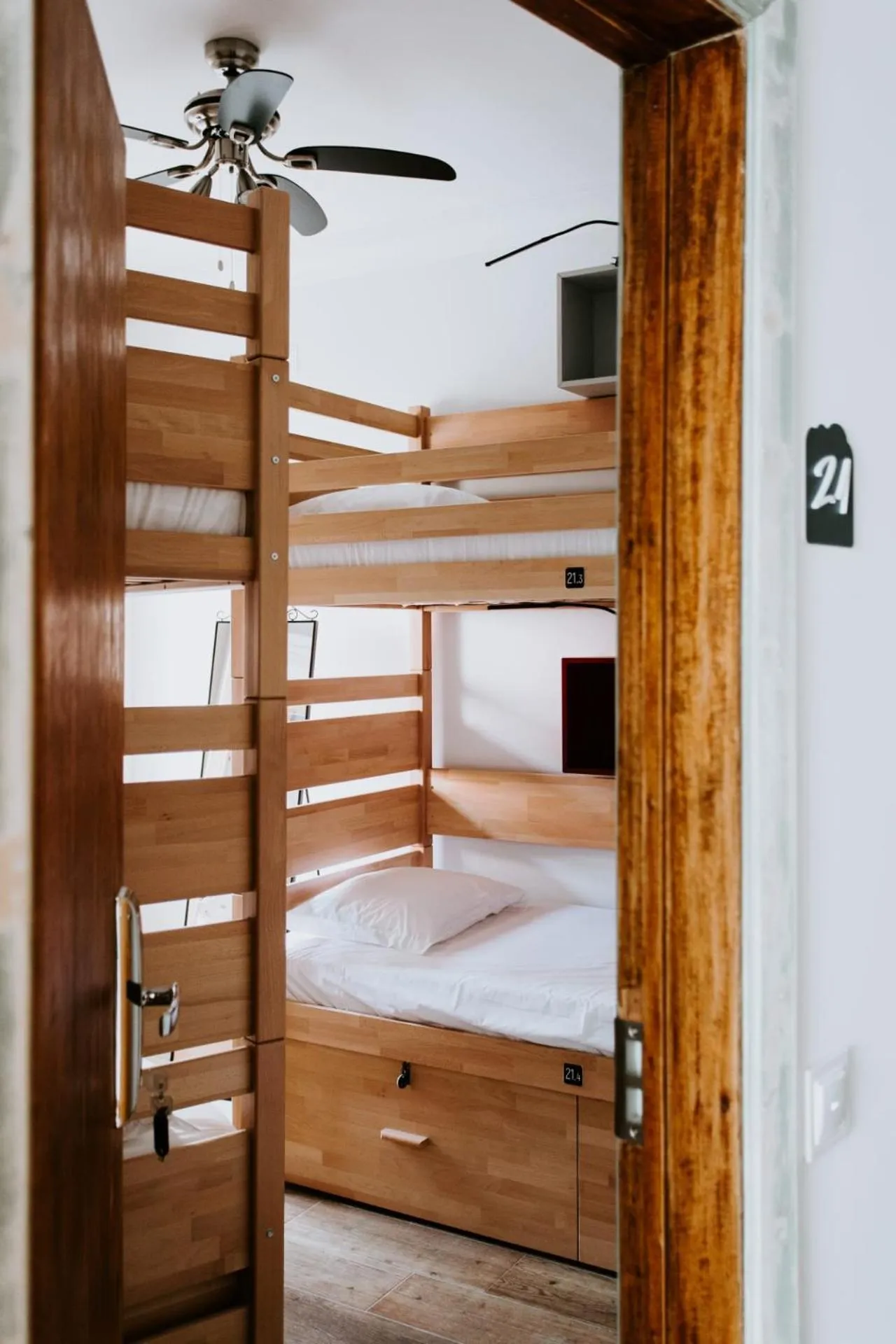 bunk bed, Bed in DREAMS HOUSE